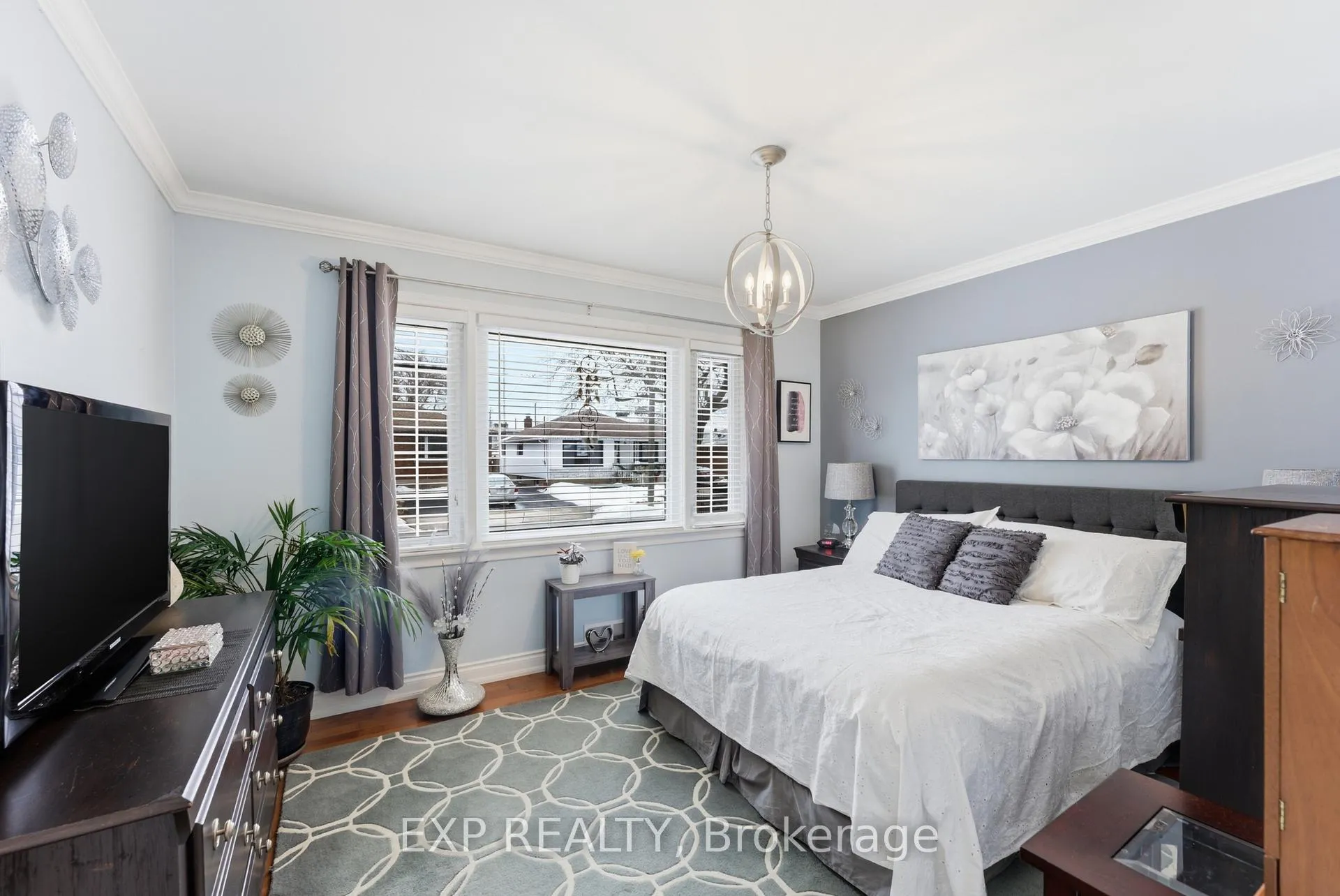 Photo 17 of 23 Chalmers Street, St. Catharines, Facer — HOMEH