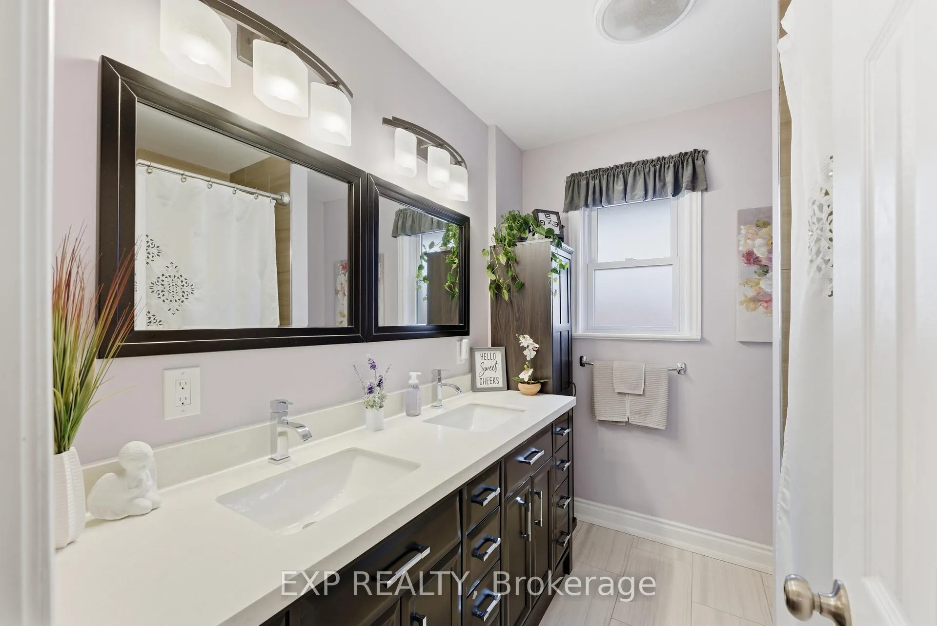 Photo 18 of 23 Chalmers Street, St. Catharines, Facer — HOMEH