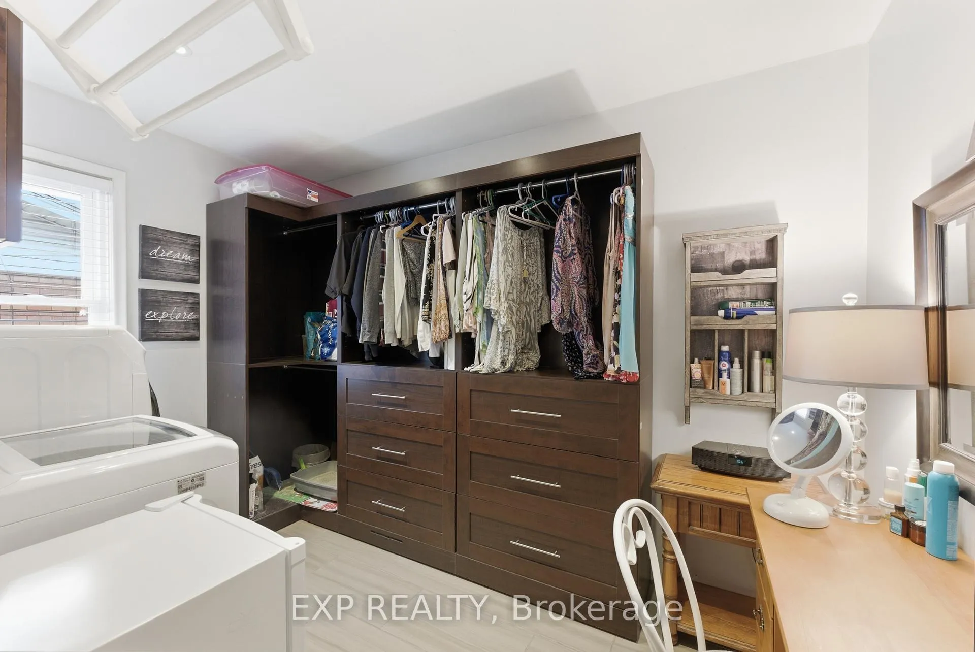 Photo 19 of 23 Chalmers Street, St. Catharines, Facer — HOMEH