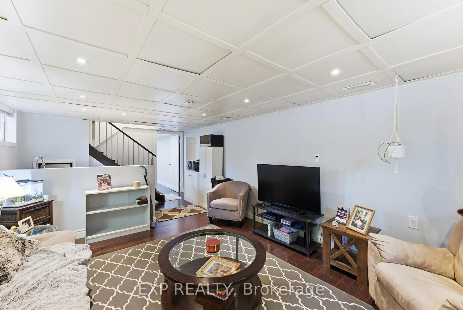 Photo 24 of 23 Chalmers Street, St. Catharines, Facer — HOMEH