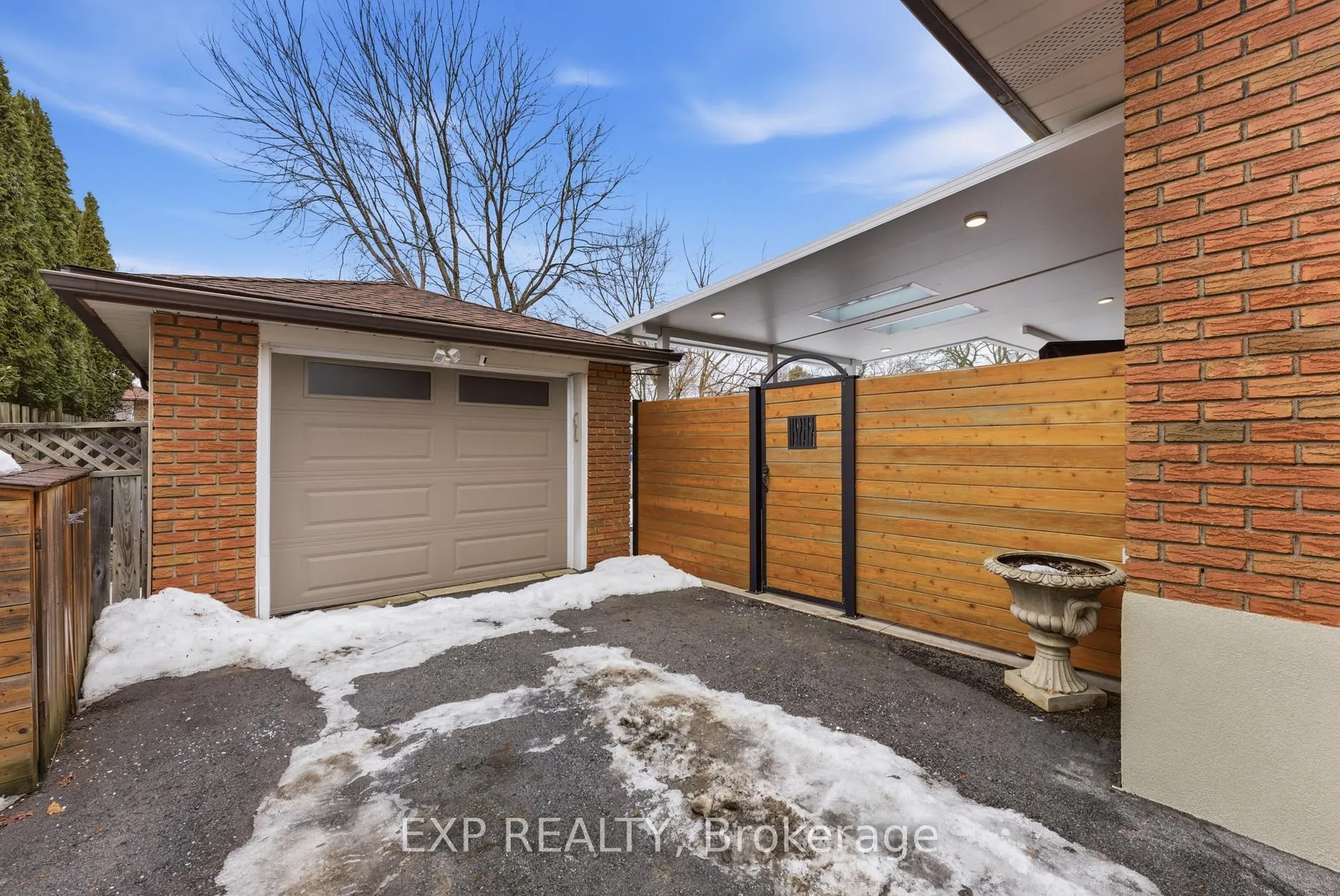 Photo 29 of 23 Chalmers Street, St. Catharines, Facer — HOMEH