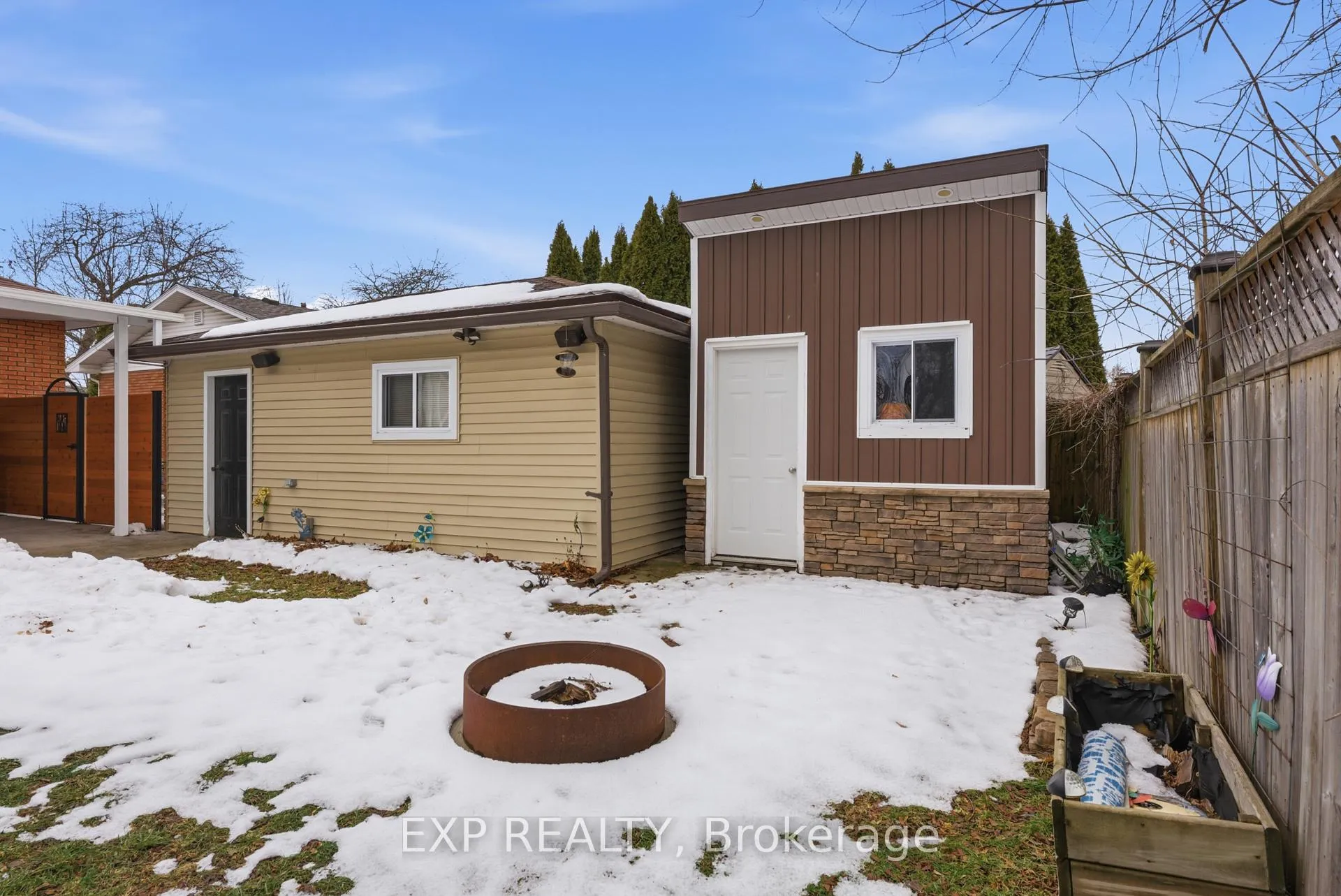 Photo 30 of 23 Chalmers Street, St. Catharines, Facer — HOMEH