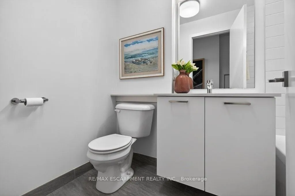 Photo 9 of Unit 209, 479 Charlton Avenue E, Hamilton, Stinson — HOMEH