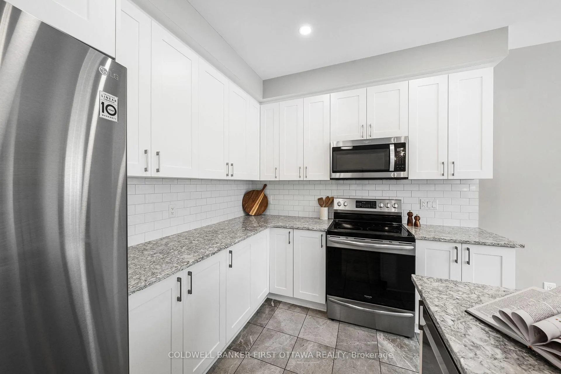 Photo 14 of 426 Warmstone Drive, Ottawa, Stittsville (North) — HOMEH