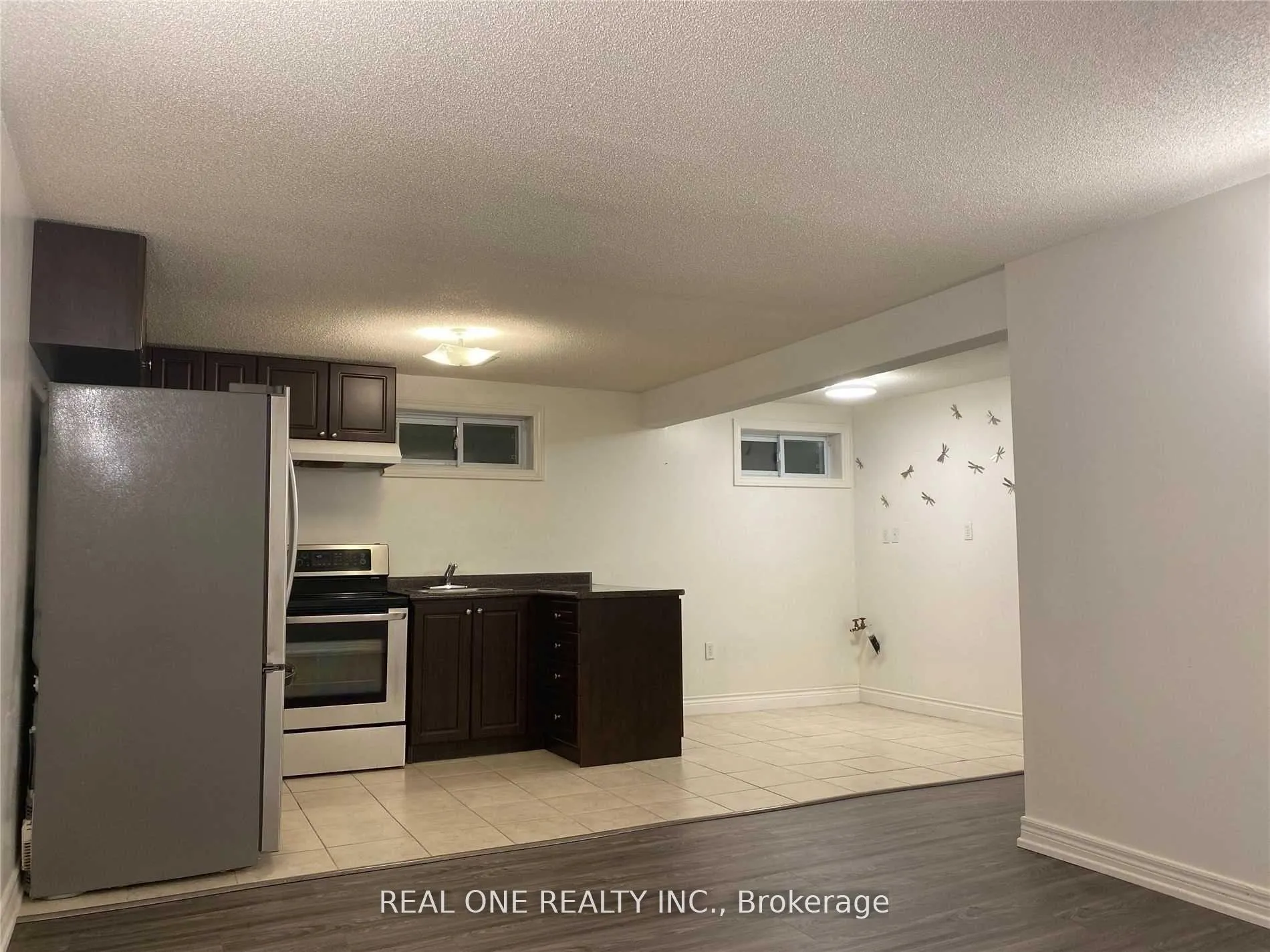 Photo 3 of Unit (basement), 73 Romfield Circuit, Markham, Royal Orchard — HOMEH