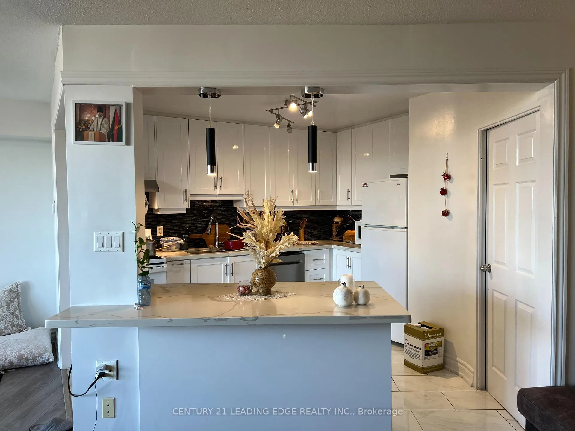 Photo 4 of Unit 616, 60 Pavane Link Way, Toronto, Flemingdon Park — HOMEH