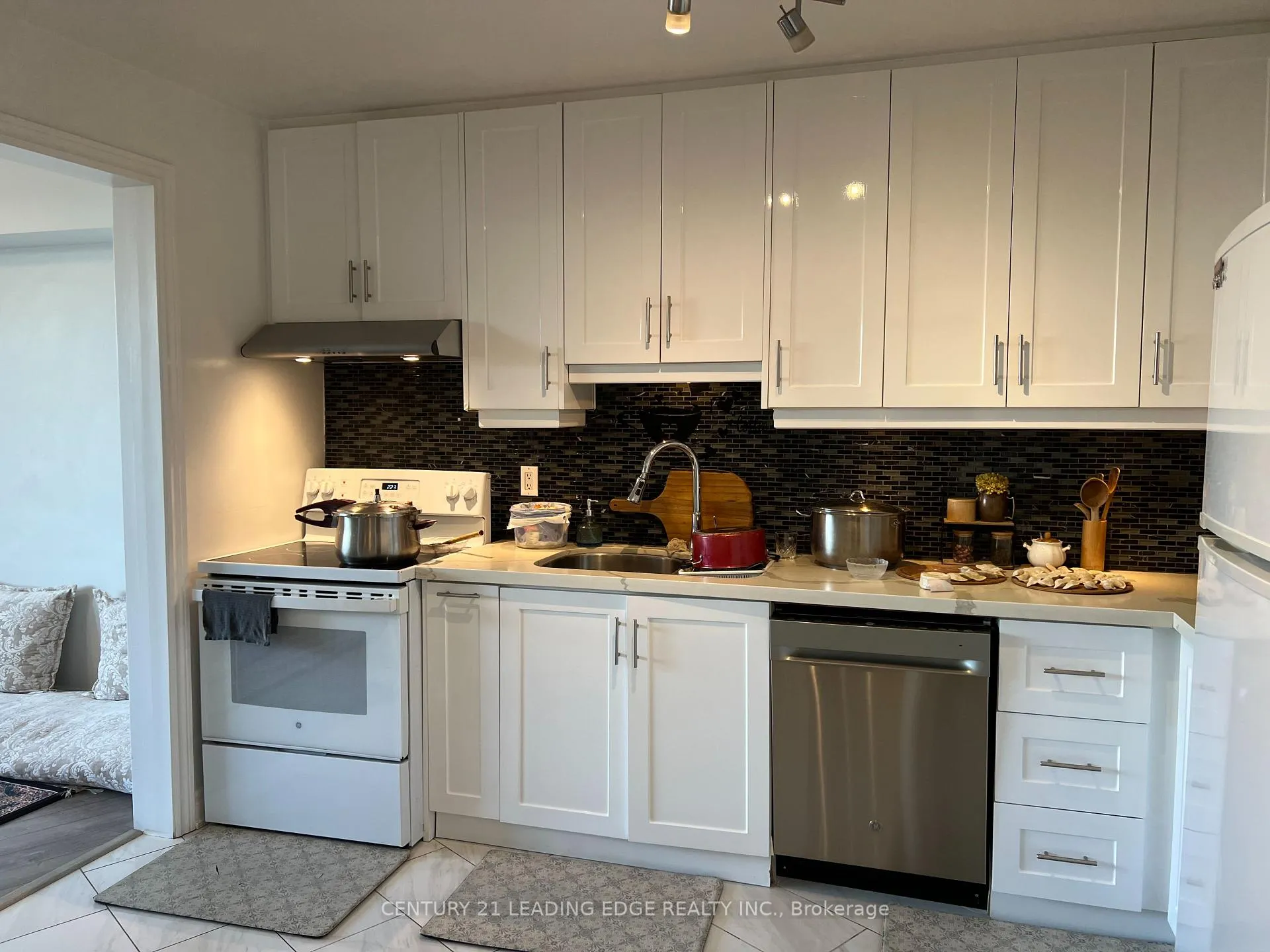 Photo 13 of Unit 616, 60 Pavane Link Way, Toronto, Flemingdon Park — HOMEH