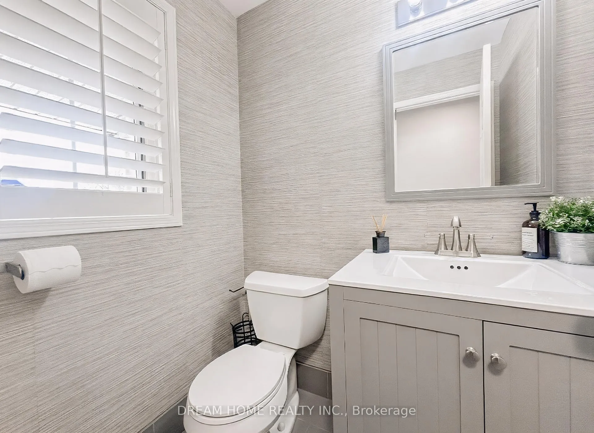 Photo 10 of 3746 Windhaven Drive, Mississauga, Lisgar — HOMEH