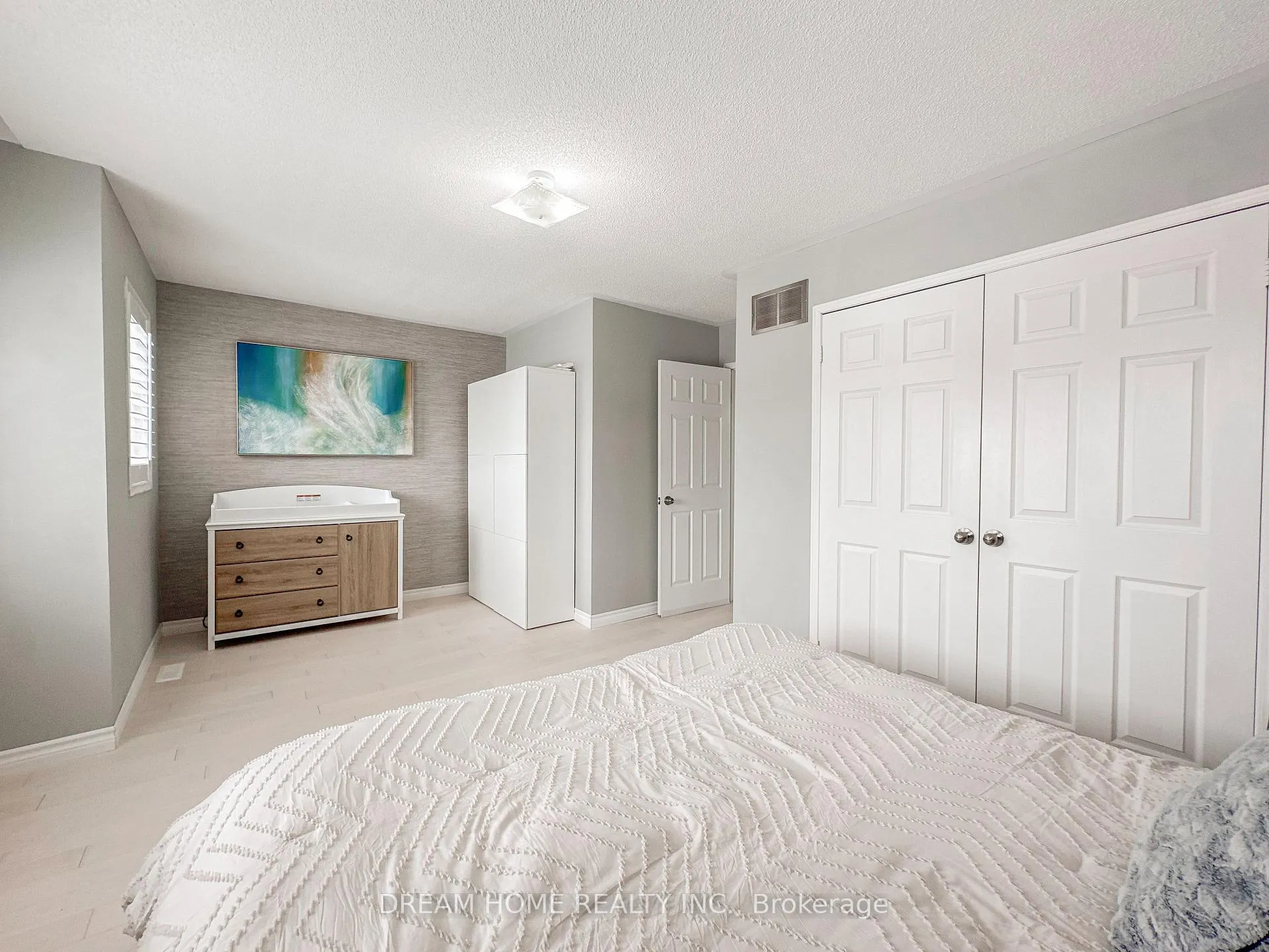 Photo 13 of 3746 Windhaven Drive, Mississauga, Lisgar — HOMEH