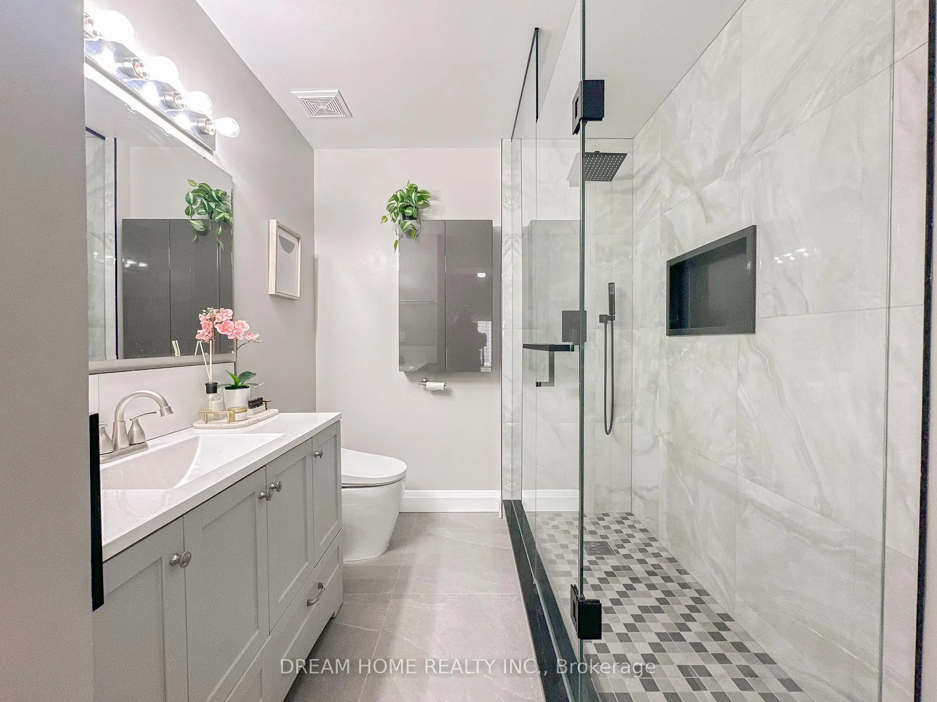 Photo 14 of 3746 Windhaven Drive, Mississauga, Lisgar — HOMEH