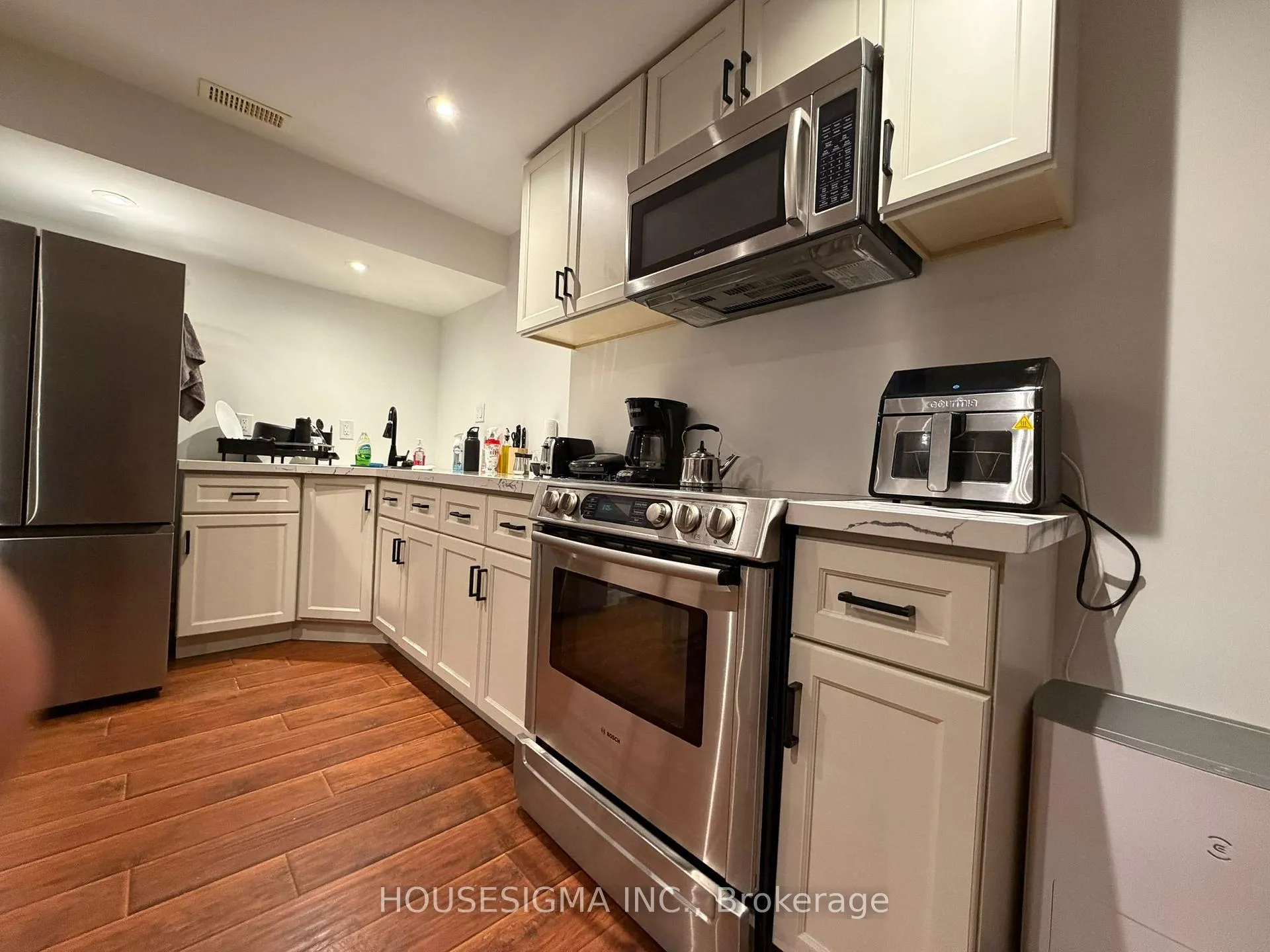Photo 7 of Unit Bsmt, 158 Summerset Drive, Barrie, Ardagh — HOMEH
