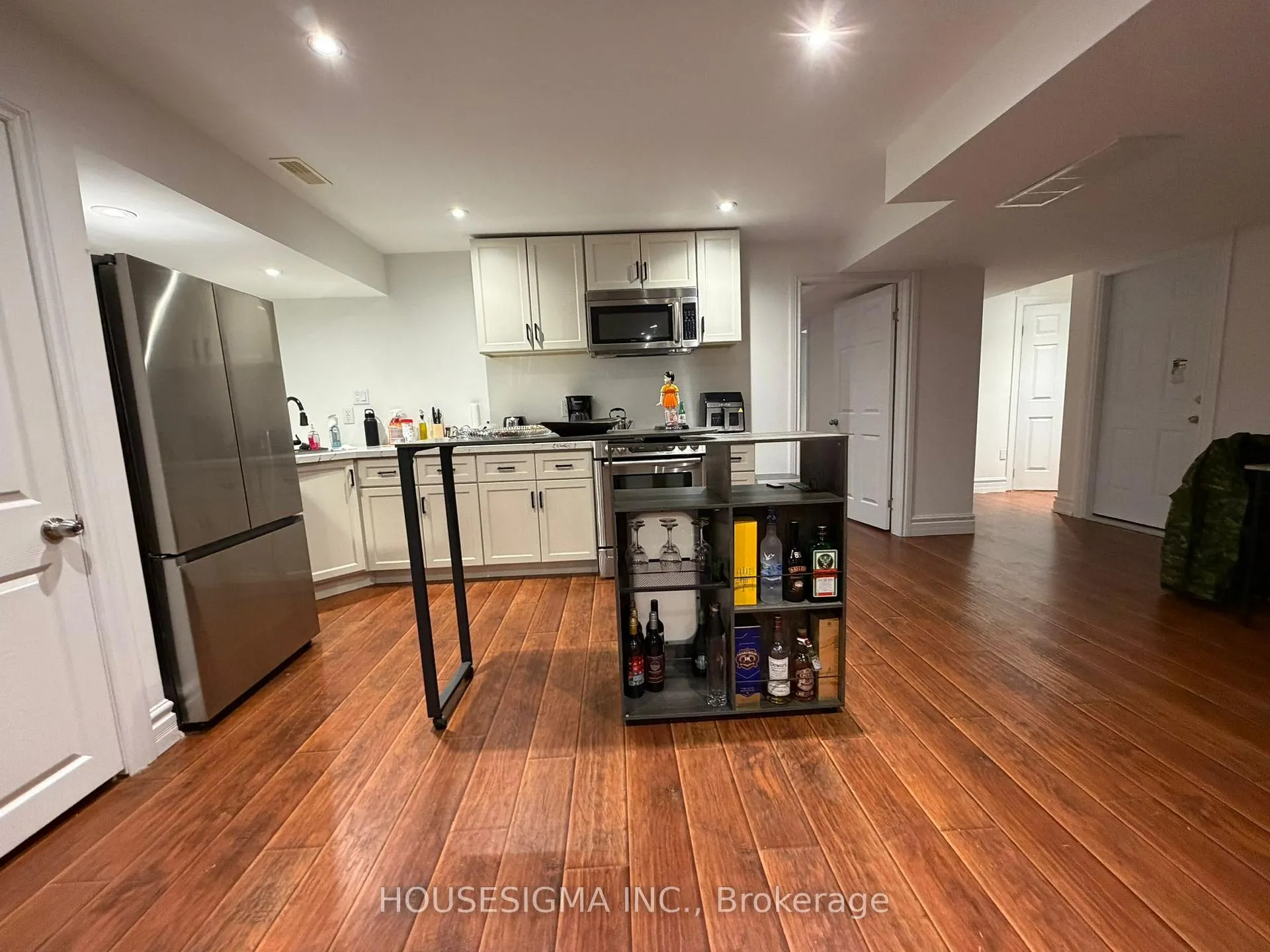 Photo 8 of Unit Bsmt, 158 Summerset Drive, Barrie, Ardagh — HOMEH