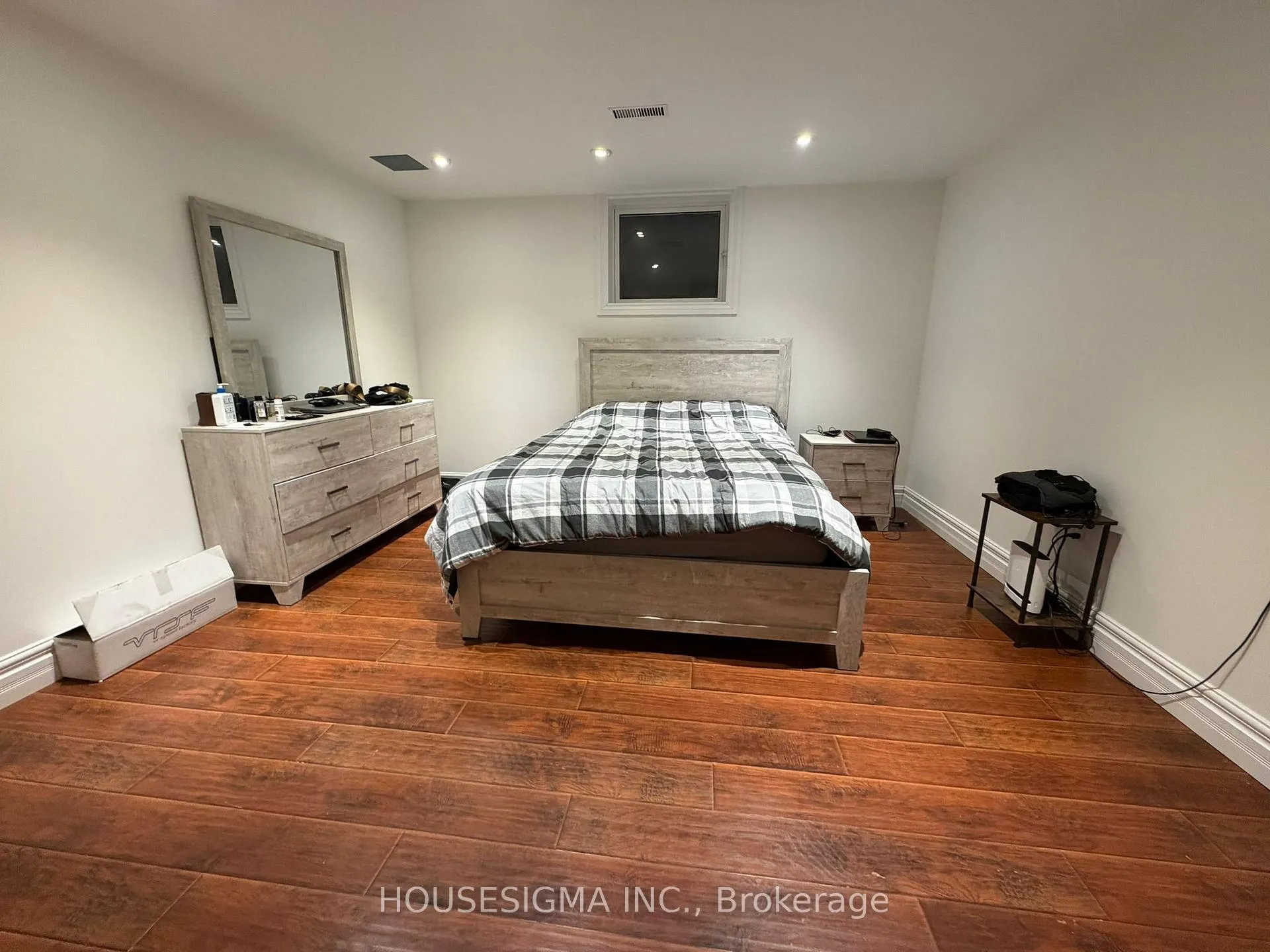Photo 10 of Unit Bsmt, 158 Summerset Drive, Barrie, Ardagh — HOMEH