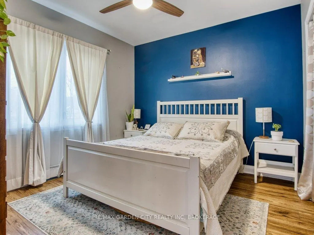Photo 15 of 28 Charles Avenue, St. Catharines, Facer — HOMEH
