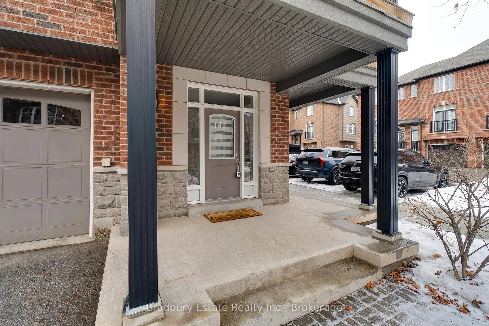 Photo 3 of 2367 Peppiatt Common, Burlington, Freeman — HOMEH
