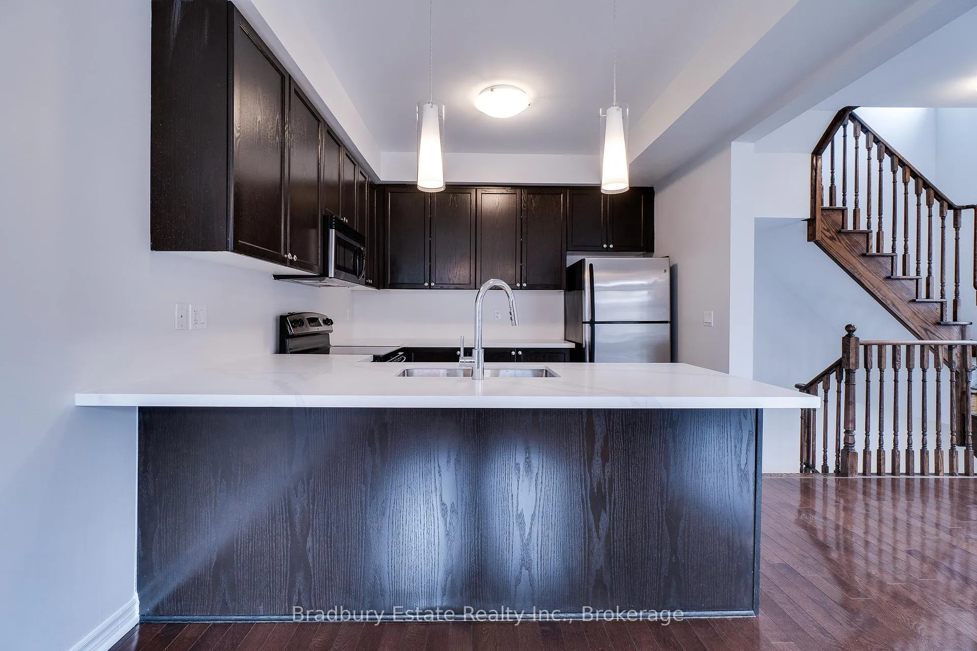 Photo 12 of 2367 Peppiatt Common, Burlington, Freeman — HOMEH