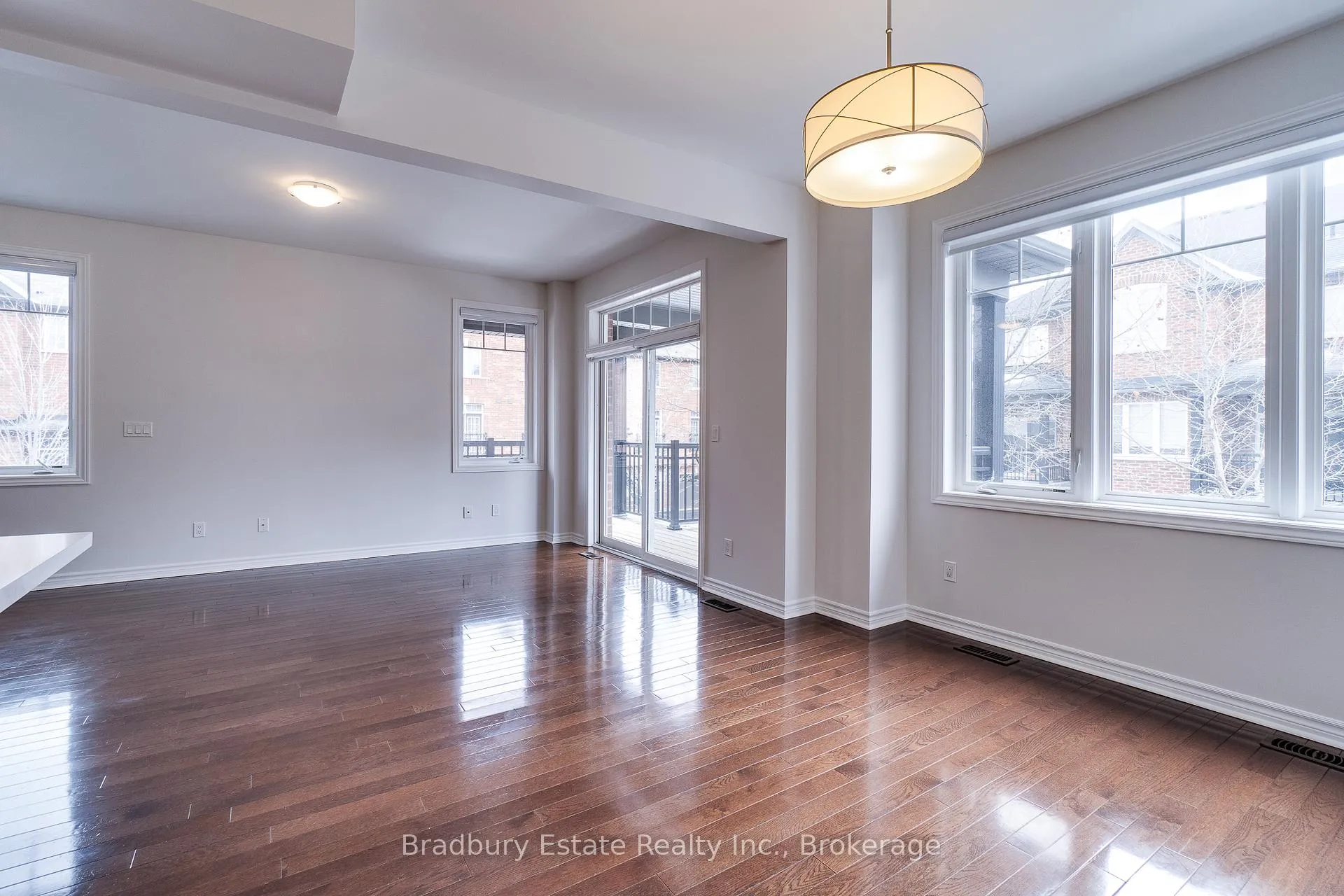 Photo 14 of 2367 Peppiatt Common, Burlington, Freeman — HOMEH