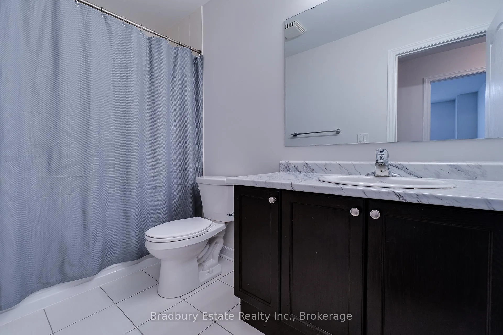 Photo 17 of 2367 Peppiatt Common, Burlington, Freeman — HOMEH