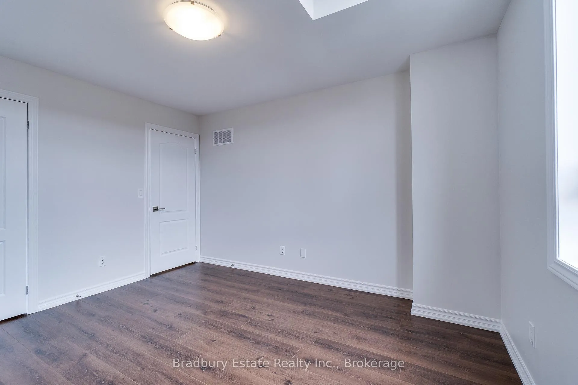 Photo 20 of 2367 Peppiatt Common, Burlington, Freeman — HOMEH