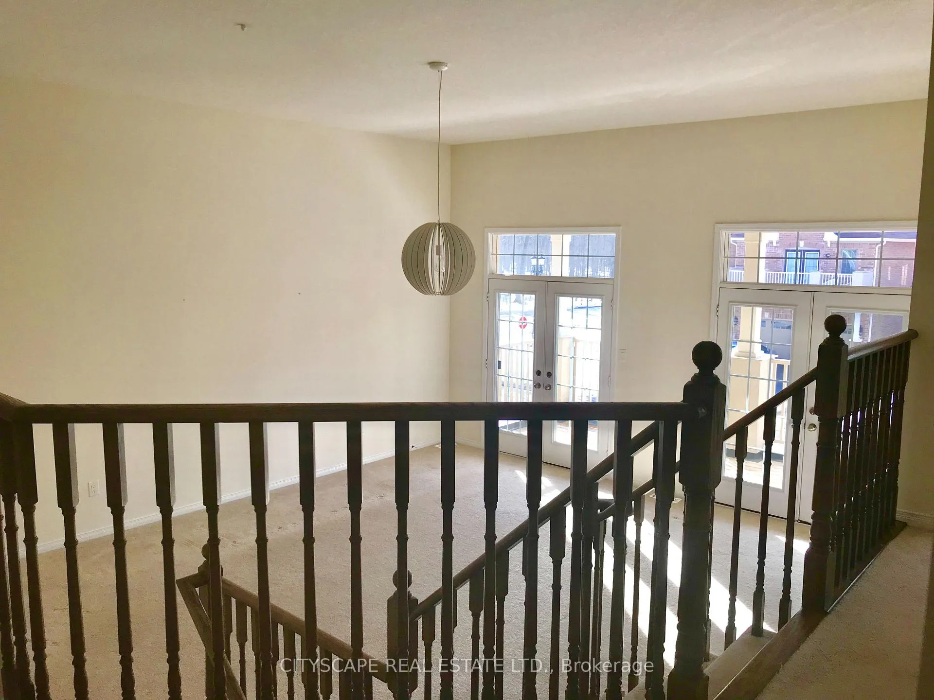 Photo 7 of 8600 Sweet Chestnut Drive, Niagara Falls, Brown — HOMEH