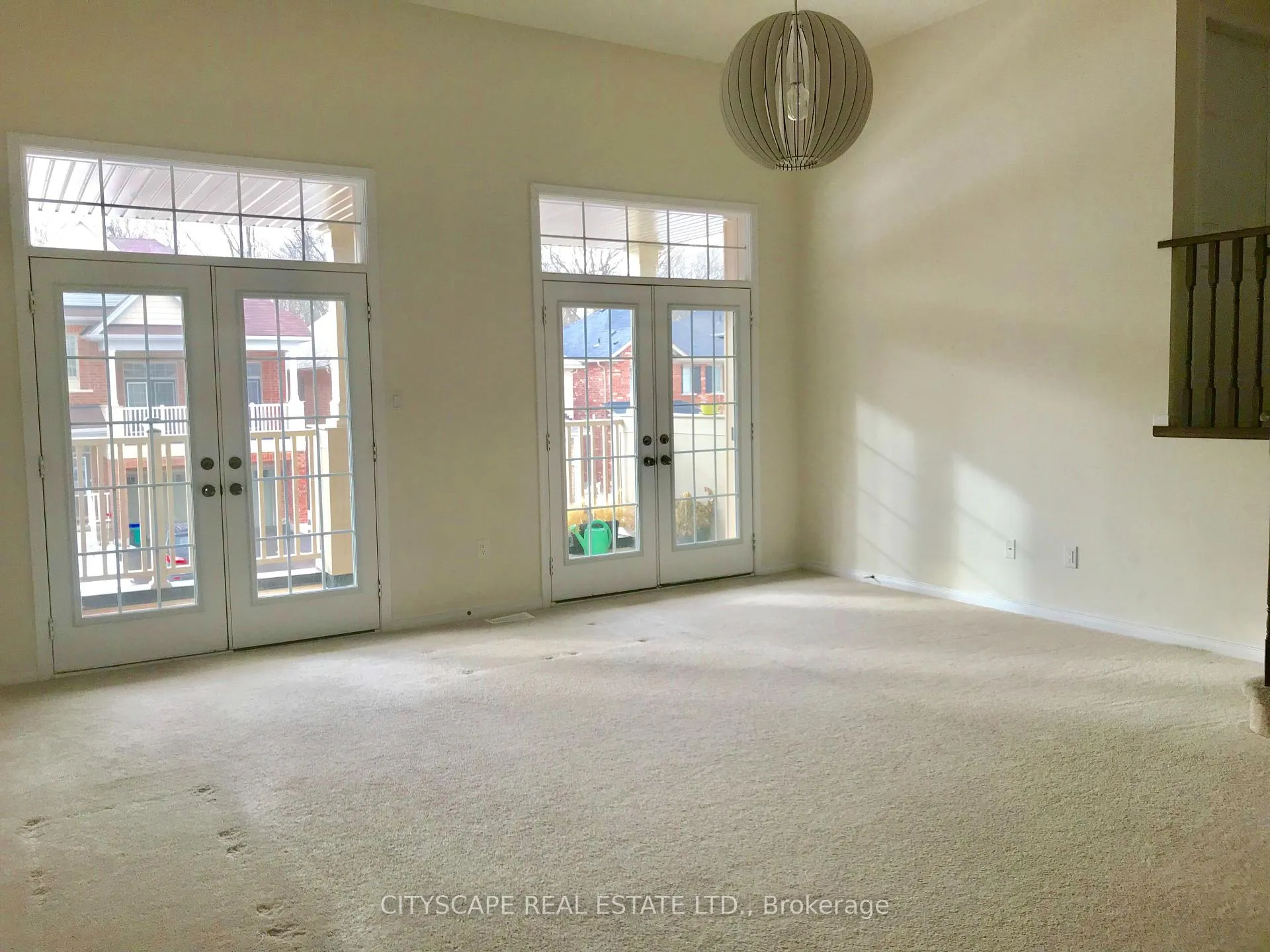 Photo 12 of 8600 Sweet Chestnut Drive, Niagara Falls, Brown — HOMEH