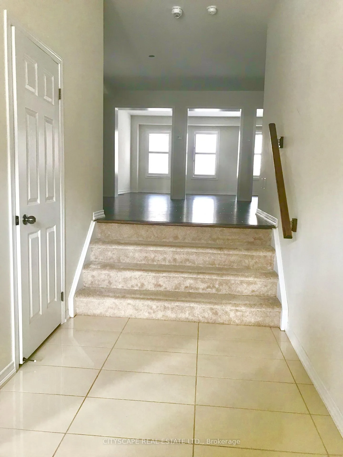 Photo 16 of 8600 Sweet Chestnut Drive, Niagara Falls, Brown — HOMEH