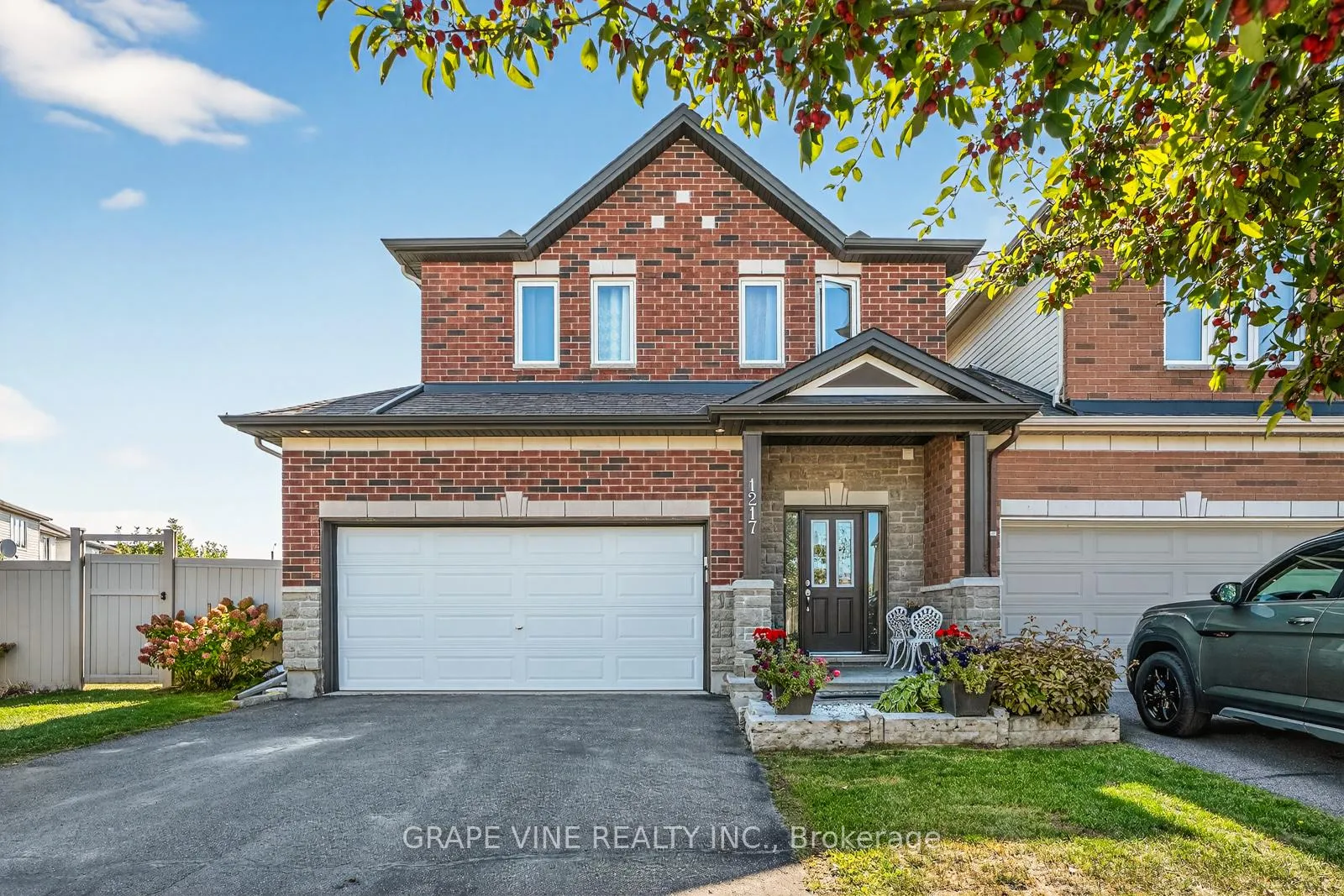 Photo 5 of 1217 Alson Mills Way, Ottawa, Kanata - Emerald Meadows/Trailwest — HOMEH
