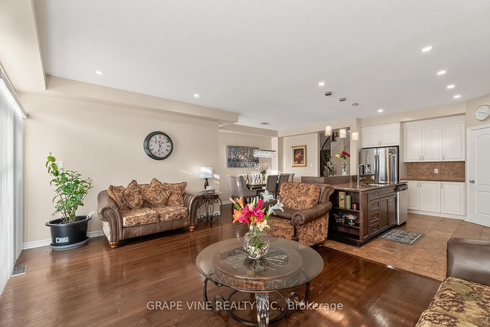 Photo 11 of 1217 Alson Mills Way, Ottawa, Kanata - Emerald Meadows/Trailwest — HOMEH