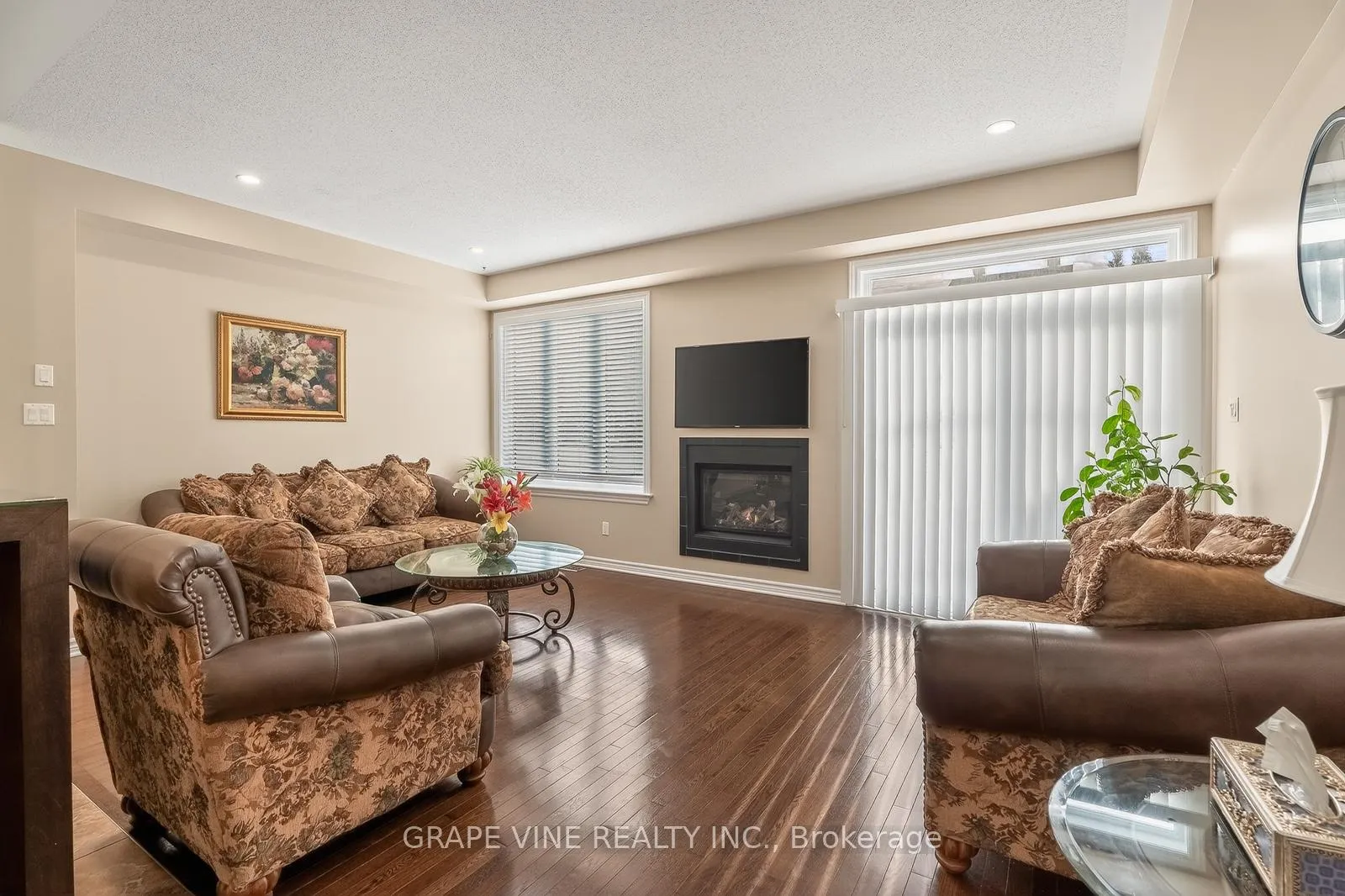 Photo 13 of 1217 Alson Mills Way, Ottawa, Kanata - Emerald Meadows/Trailwest — HOMEH