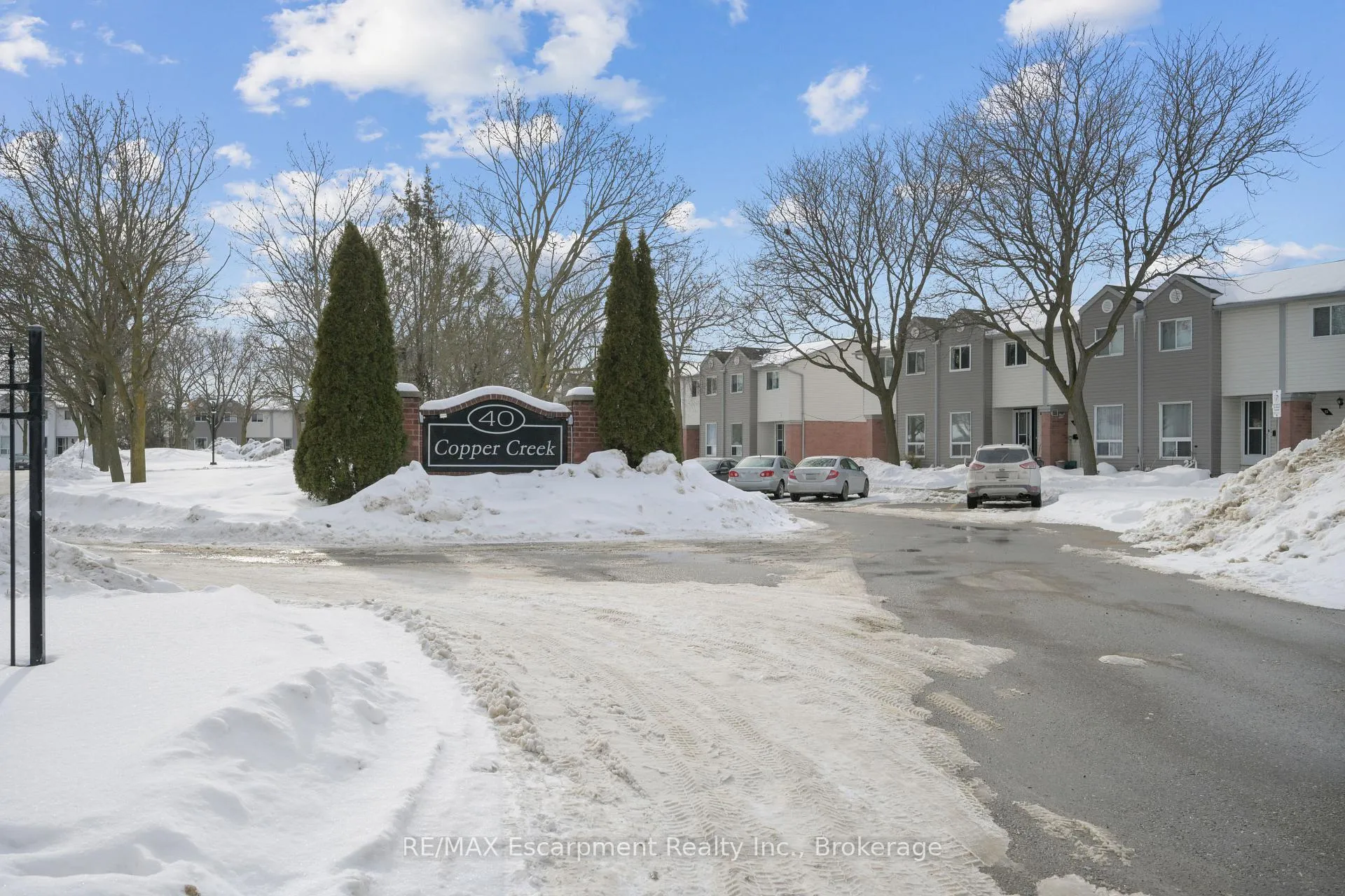 Photo 1 of Unit 71, 40 Imperial Road N, Guelph, Willow West/Sugarbush/West Acres — HOMEH