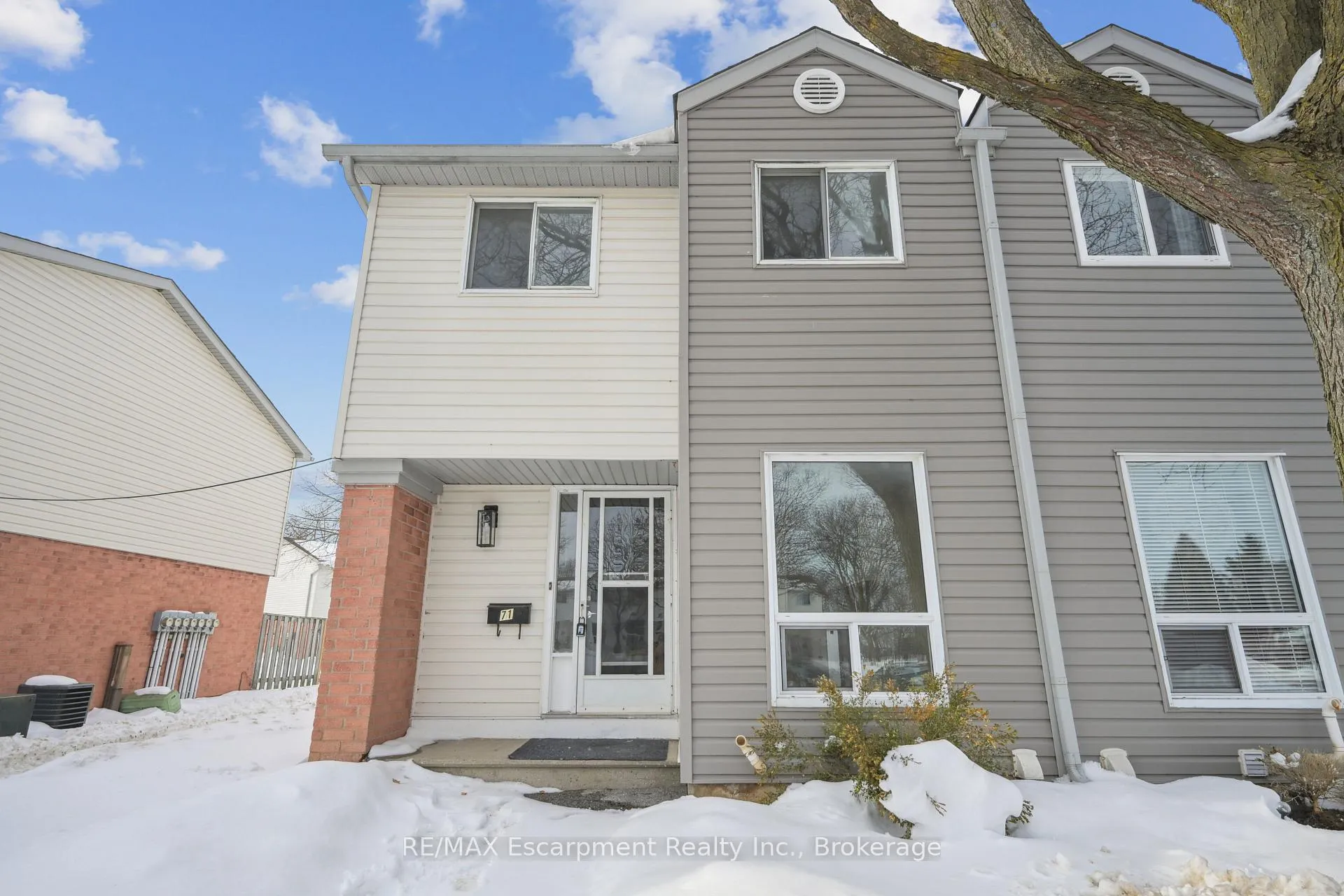 Photo 2 of Unit 71, 40 Imperial Road N, Guelph, Willow West/Sugarbush/West Acres — HOMEH