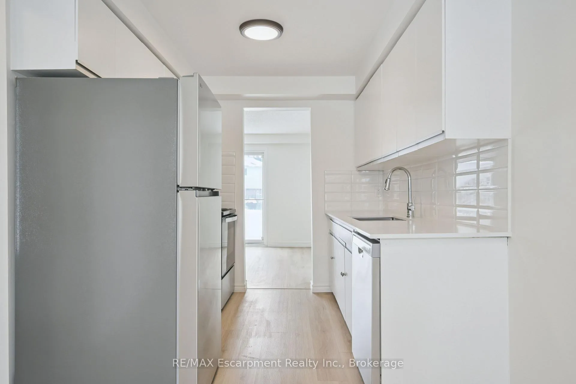 Photo 10 of Unit 71, 40 Imperial Road N, Guelph, Willow West/Sugarbush/West Acres — HOMEH