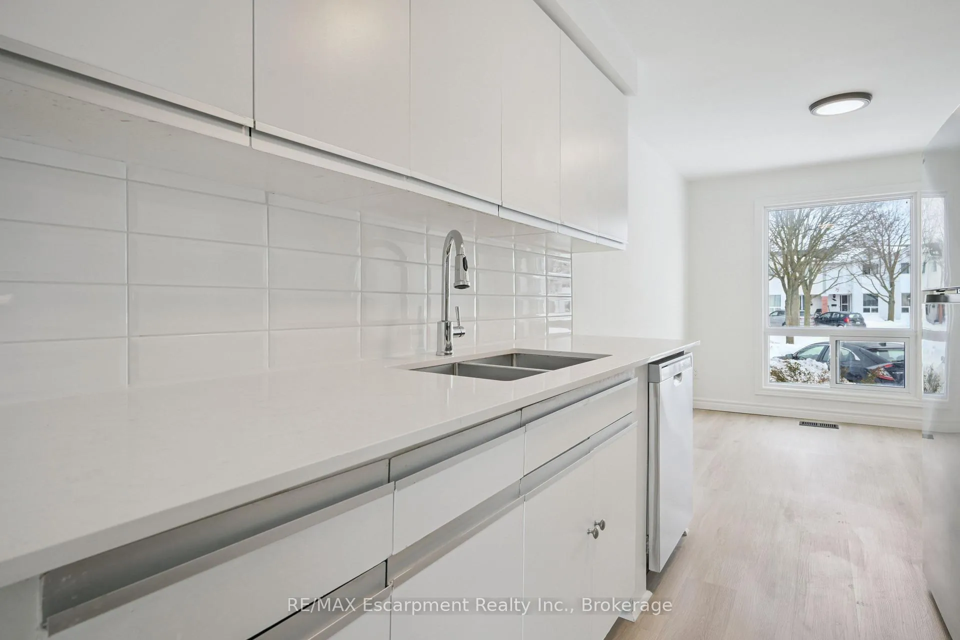 Photo 14 of Unit 71, 40 Imperial Road N, Guelph, Willow West/Sugarbush/West Acres — HOMEH