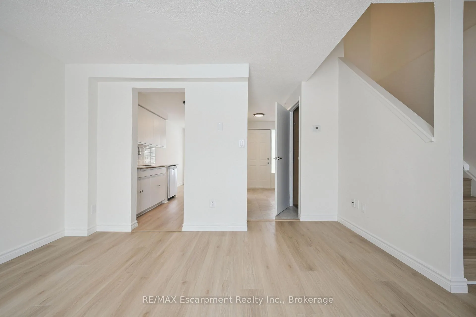 Photo 22 of Unit 71, 40 Imperial Road N, Guelph, Willow West/Sugarbush/West Acres — HOMEH