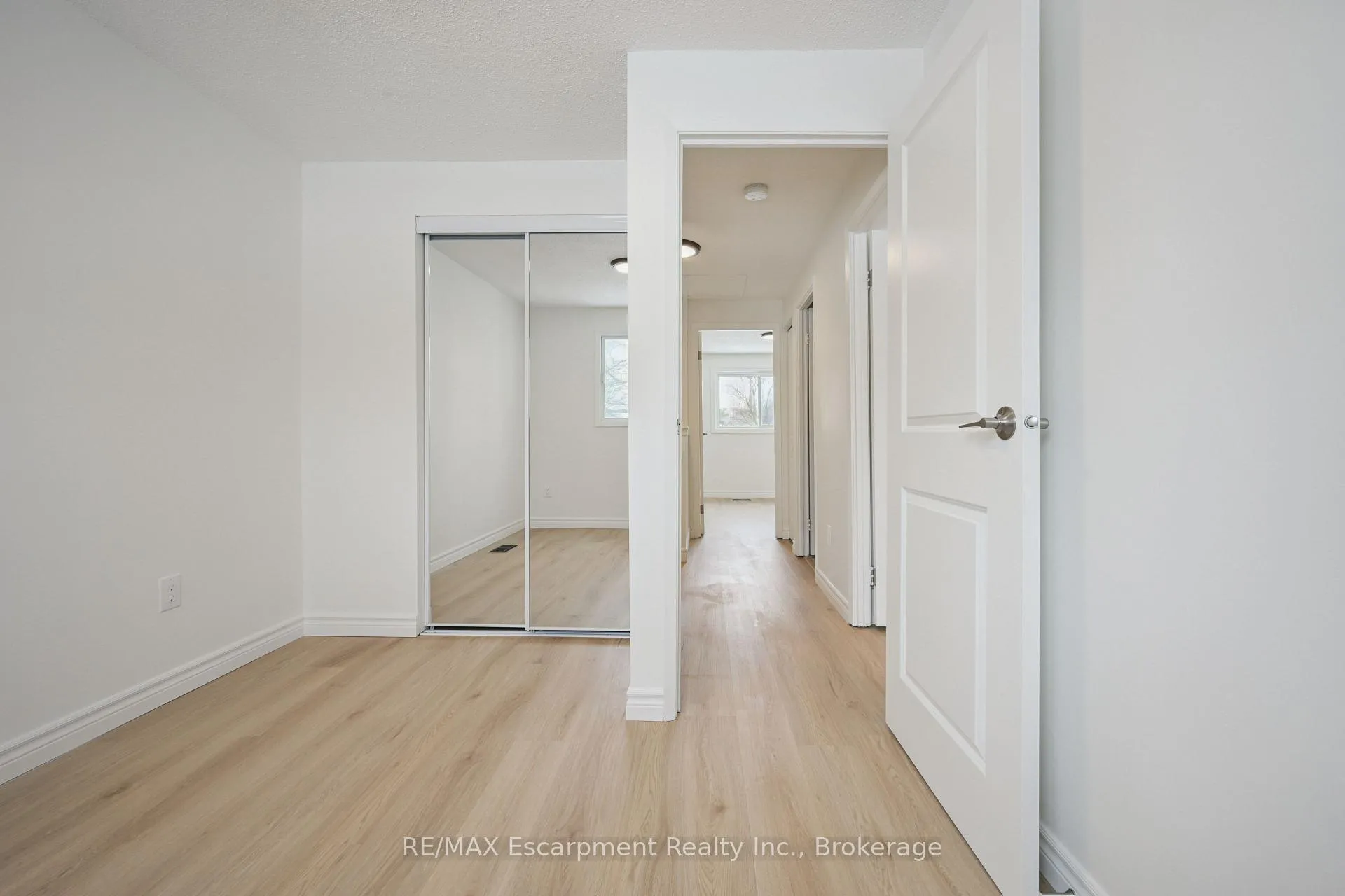 Photo 31 of Unit 71, 40 Imperial Road N, Guelph, Willow West/Sugarbush/West Acres — HOMEH