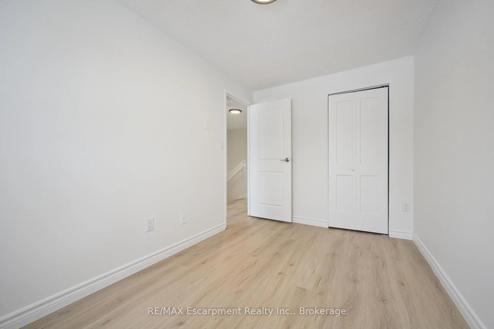 Photo 33 of Unit 71, 40 Imperial Road N, Guelph, Willow West/Sugarbush/West Acres — HOMEH
