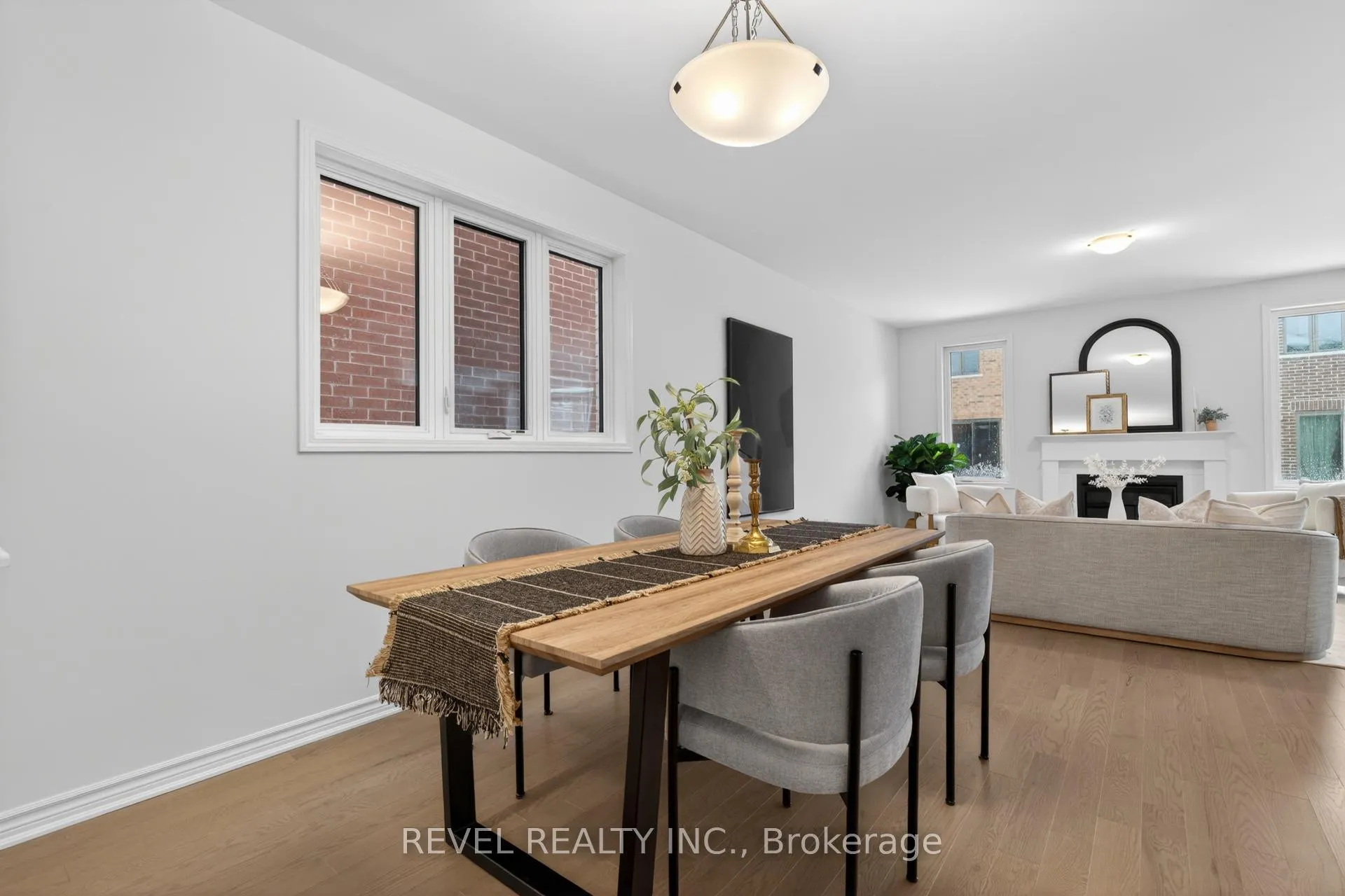 Photo 5 of 1468 Melville Bonus Crescent, Milton, Bowes — HOMEH