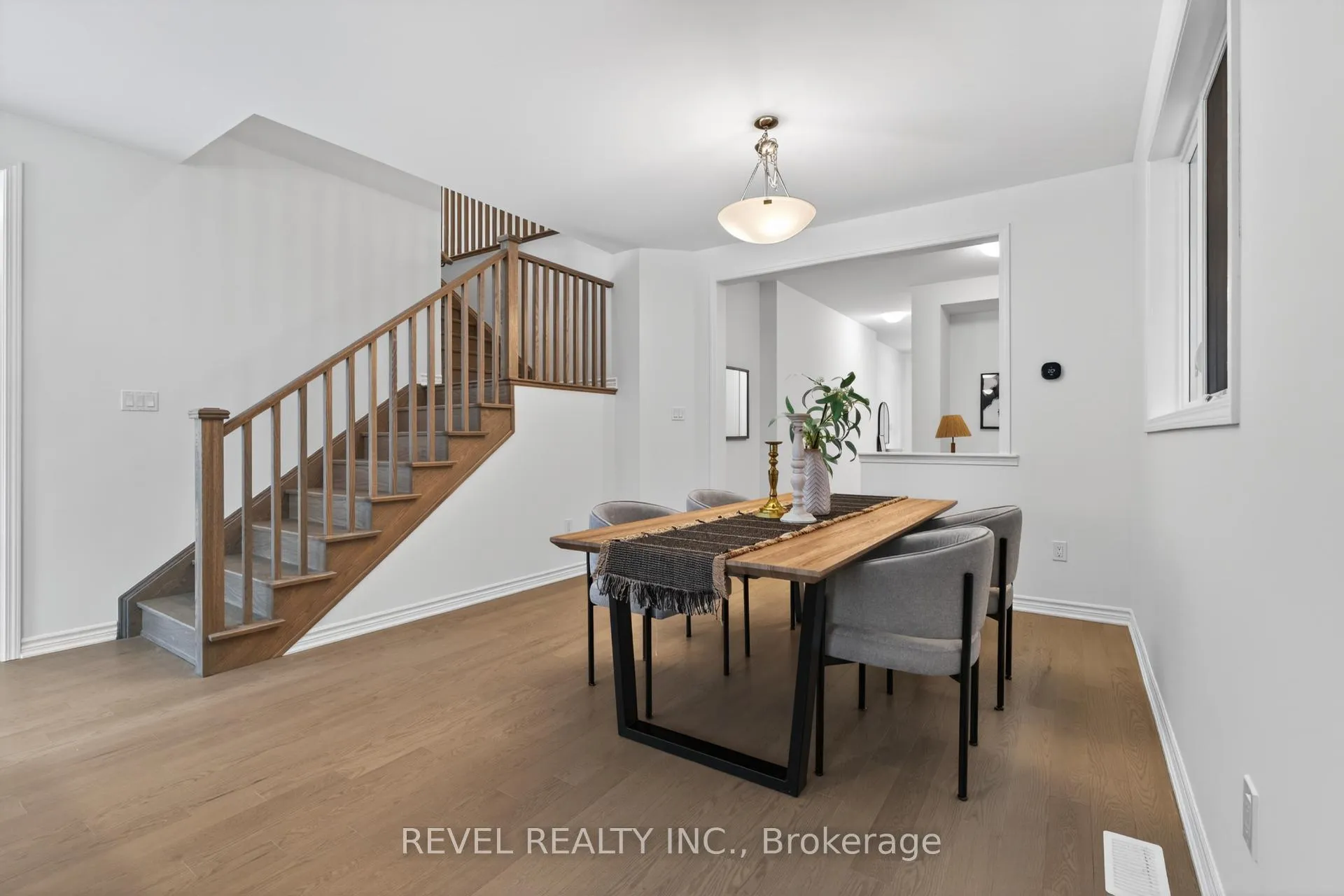 Photo 6 of 1468 Melville Bonus Crescent, Milton, Bowes — HOMEH