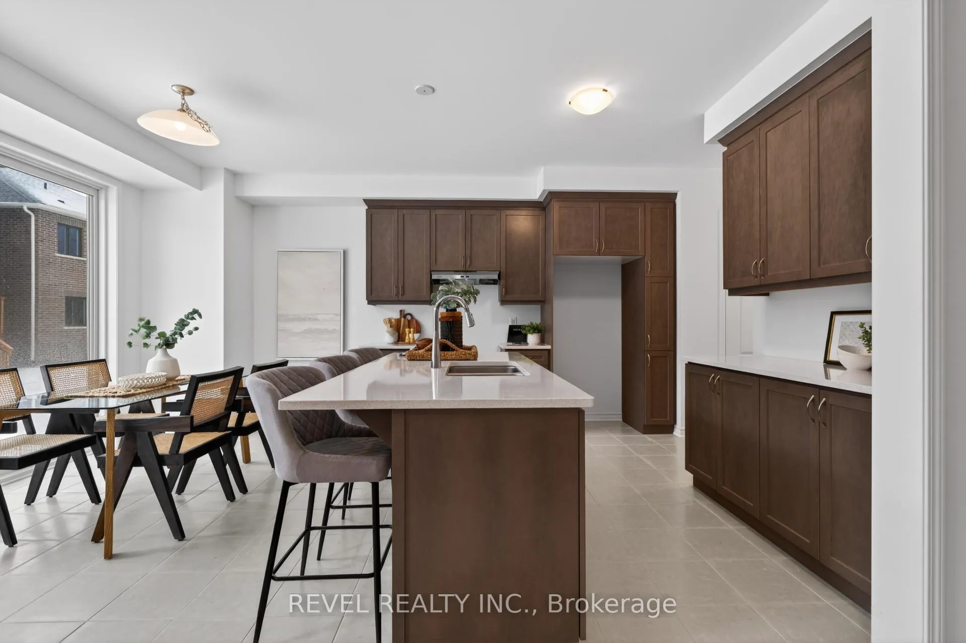 Photo 12 of 1468 Melville Bonus Crescent, Milton, Bowes — HOMEH