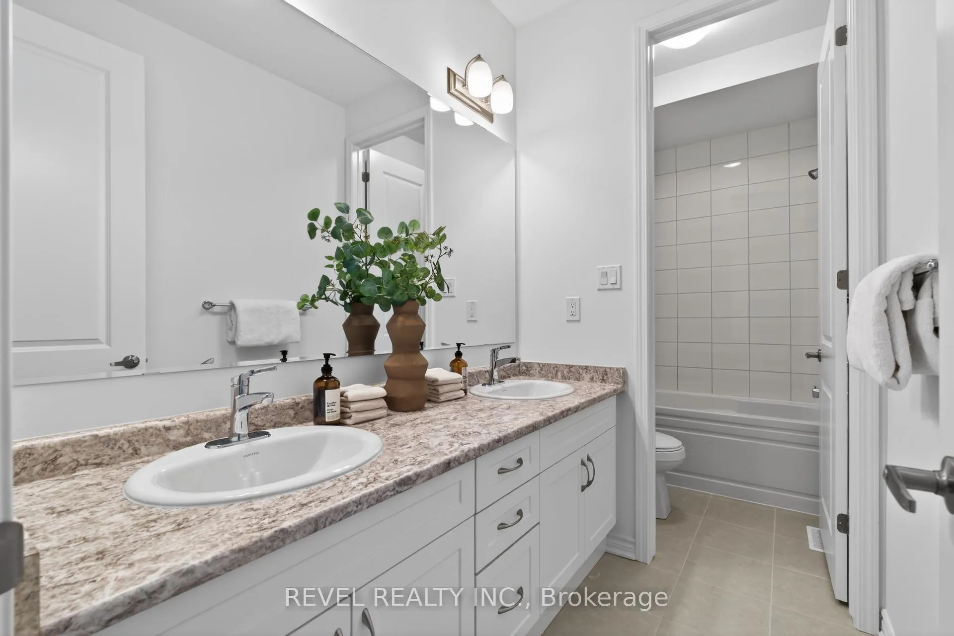 Photo 37 of 1468 Melville Bonus Crescent, Milton, Bowes — HOMEH