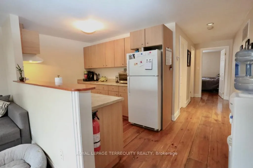 Photo 3 of Unit #Upper, 16214 The Gore Road, Caledon, Rural Caledon — HOMEH