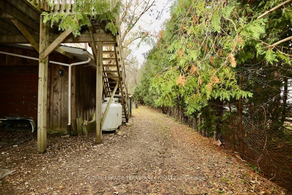Photo 17 of Unit #Upper, 16214 The Gore Road, Caledon, Rural Caledon — HOMEH