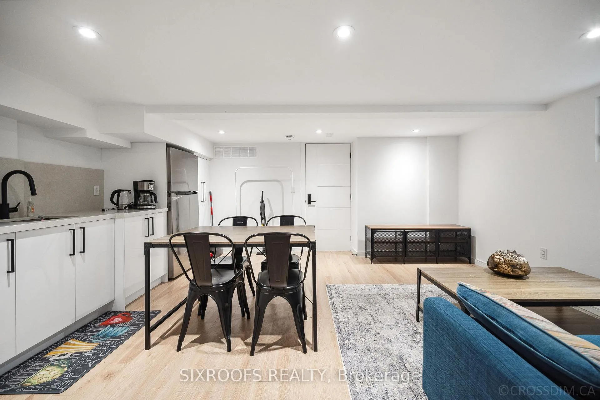 Photo 6 of Unit Lower B, 41 Dunkirk Road, Toronto, Danforth Village-East York — HOMEH