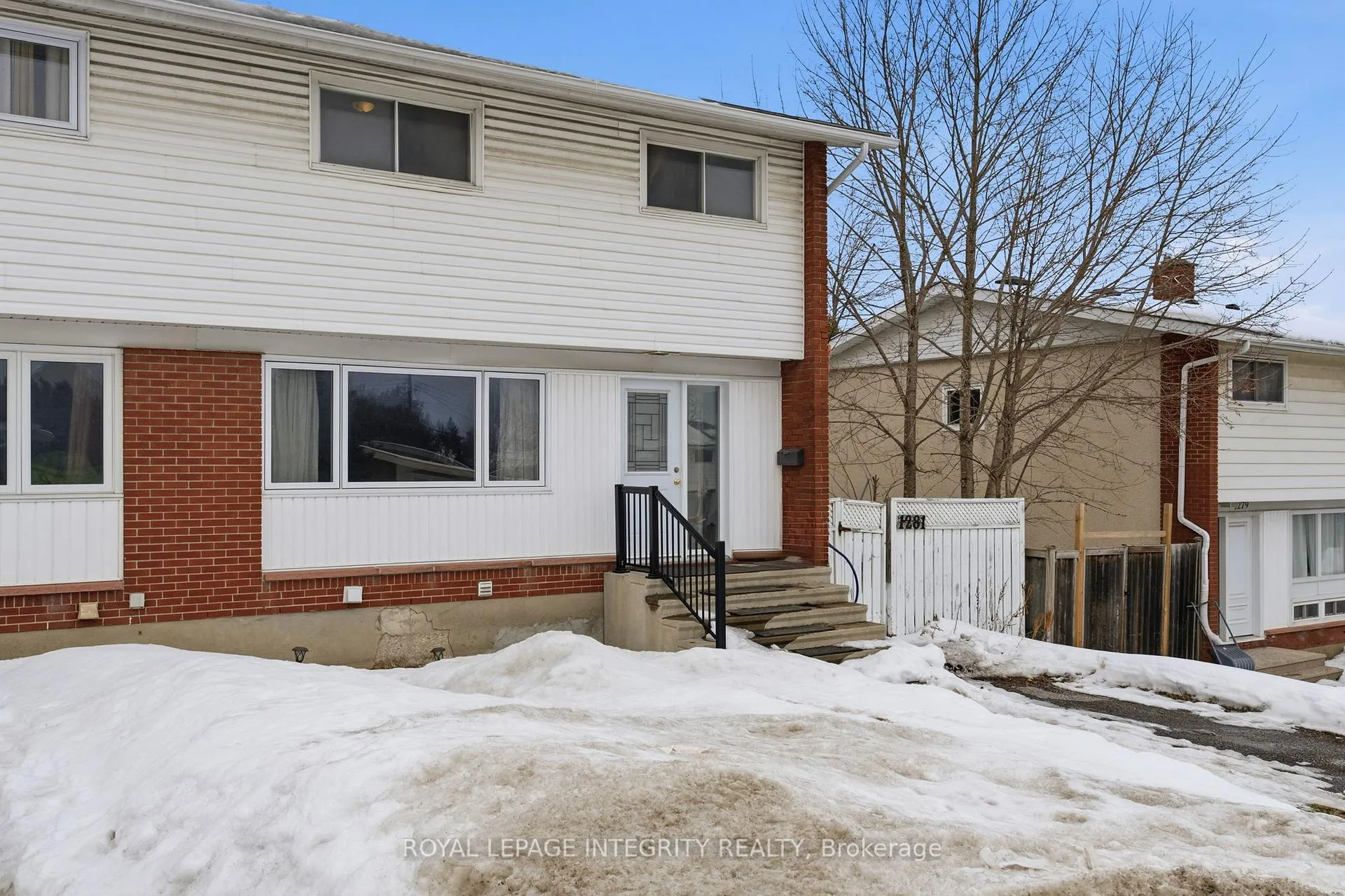 Photo 2 of 1281 Meadowlands Drive E, Ottawa, City View/Skyline/Fisher Heights/Parkwood Hills — HOMEH