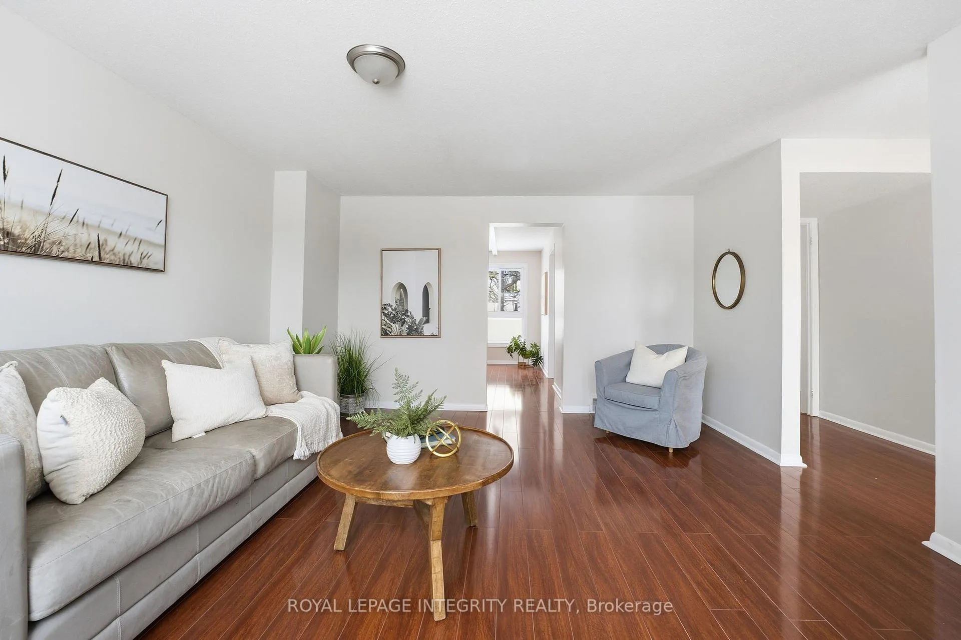 Photo 9 of 1281 Meadowlands Drive E, Ottawa, City View/Skyline/Fisher Heights/Parkwood Hills — HOMEH