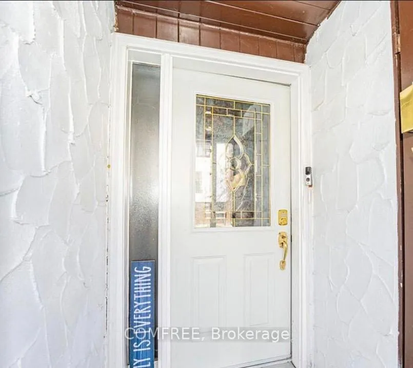 Photo 2 of Unit 11, 4020 Brandon Gate Drive, Mississauga, Malton — HOMEH