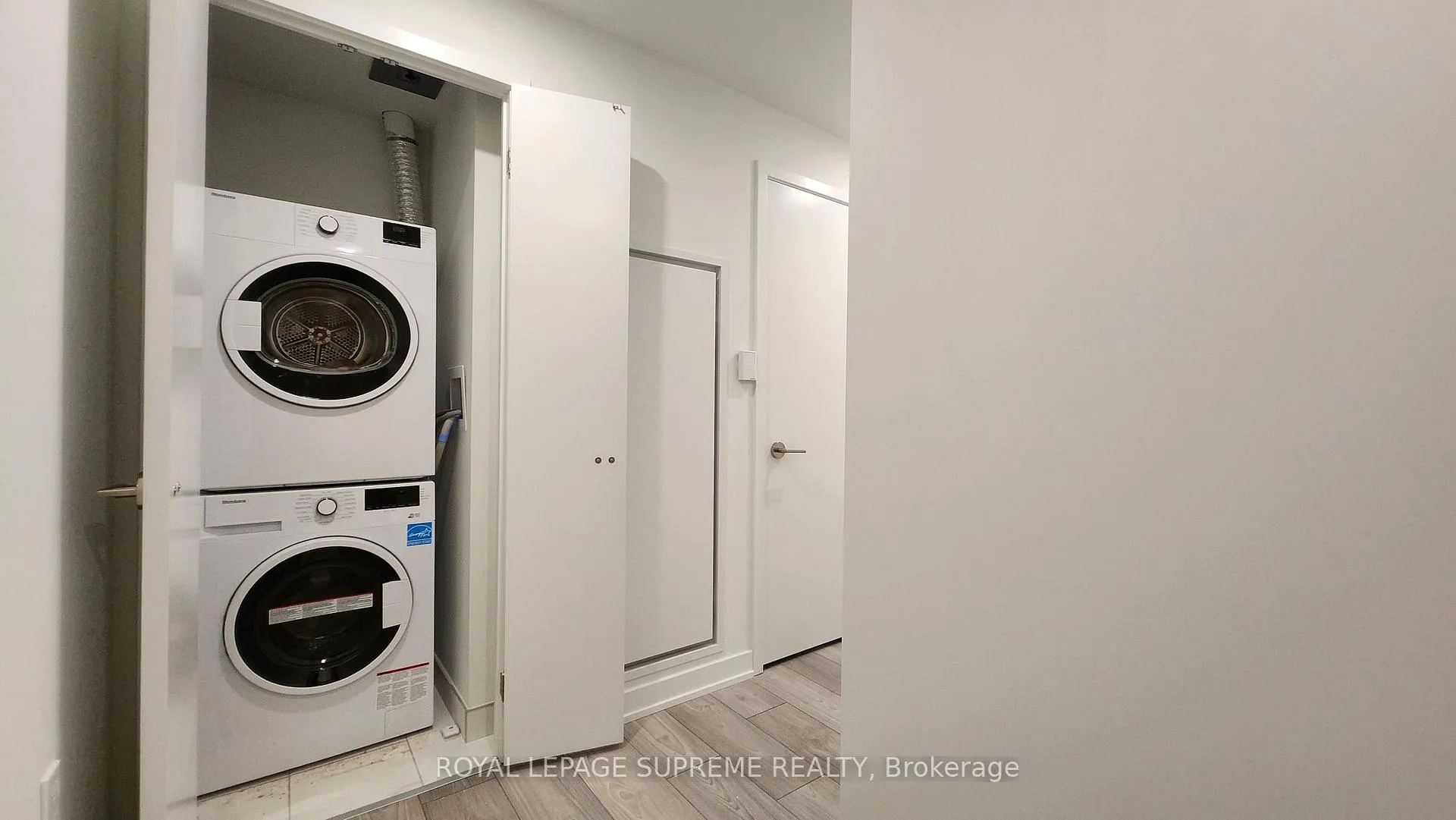 Photo 20 of Unit 418, 1 Fairview Road E, Mississauga, Mississauga Valleys — HOMEH