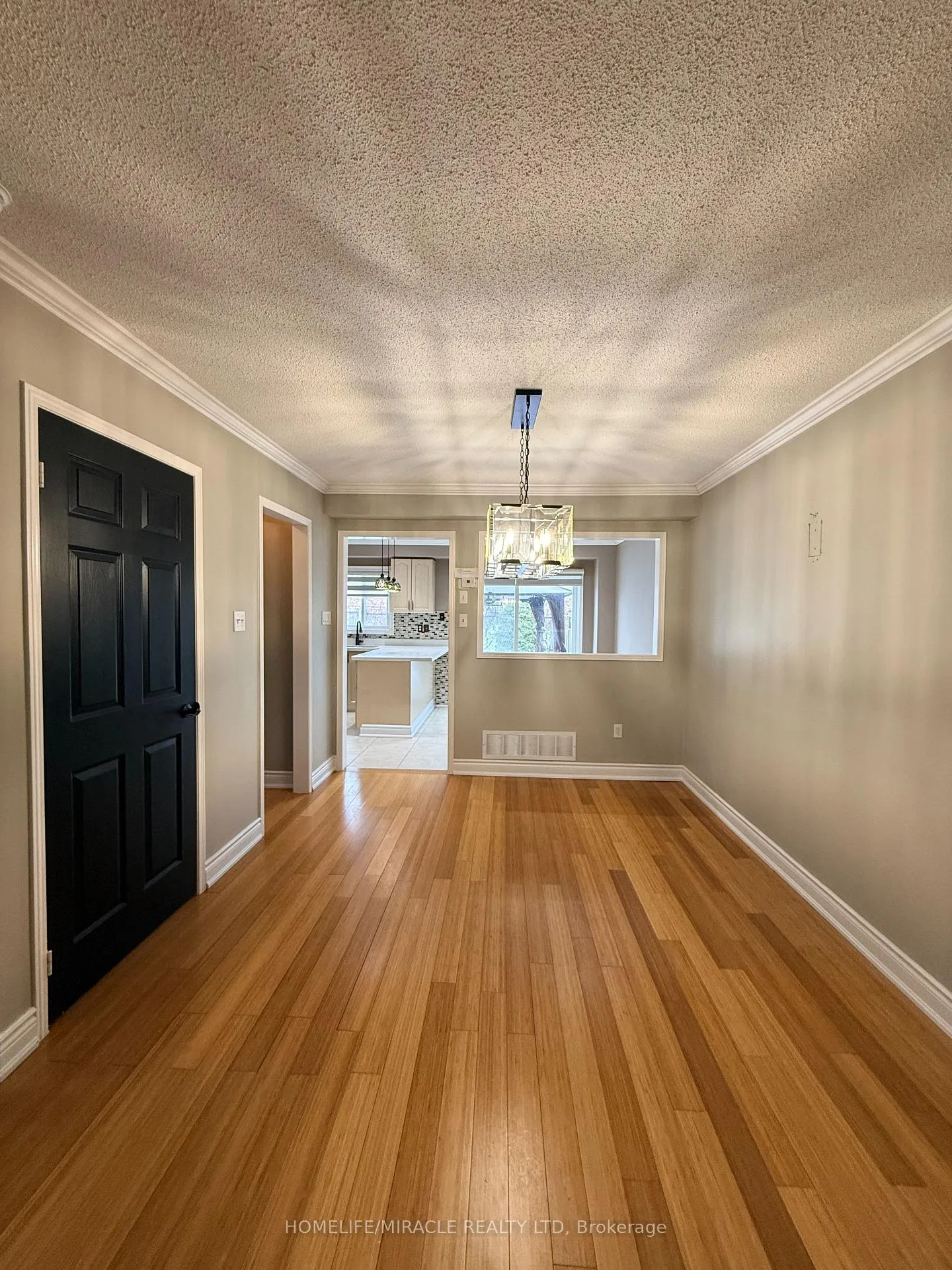 Photo 13 of 9 Caruso Drive, Brampton, Fletcher's West — HOMEH