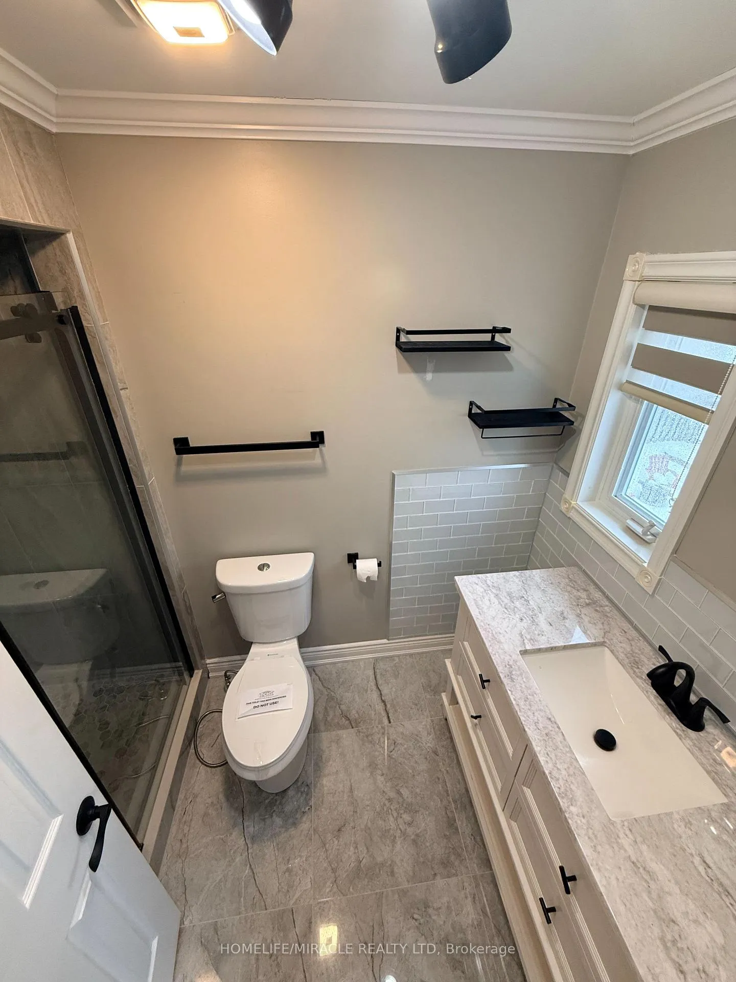 Photo 19 of 9 Caruso Drive, Brampton, Fletcher's West — HOMEH