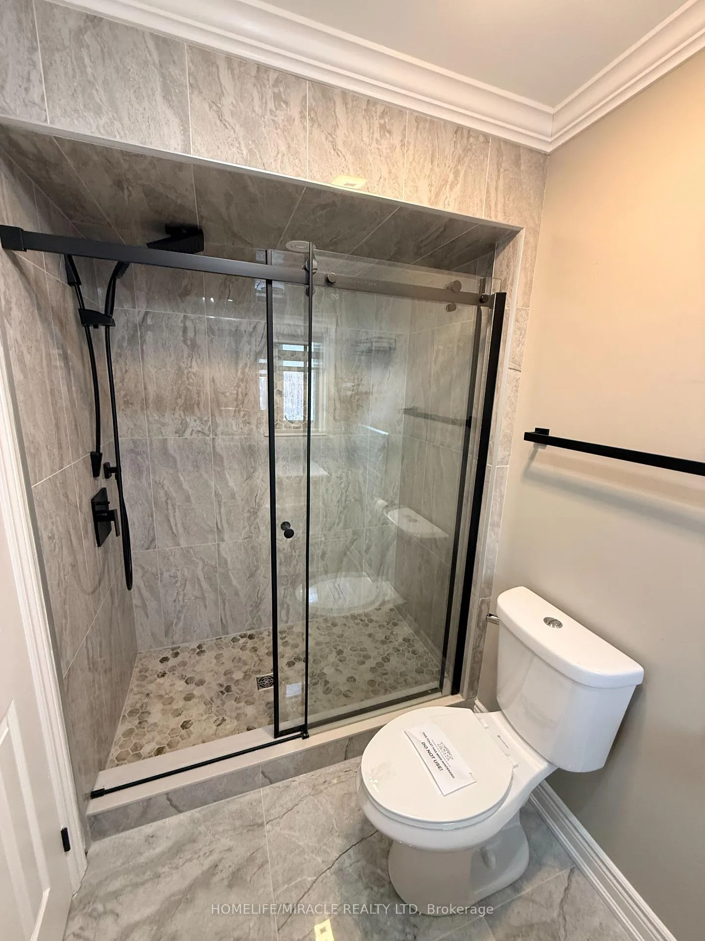 Photo 20 of 9 Caruso Drive, Brampton, Fletcher's West — HOMEH
